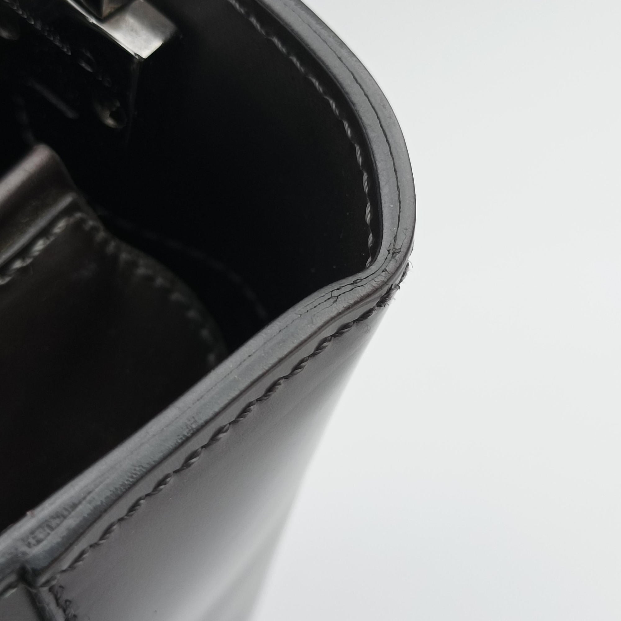 Pre-owned Christian Dior Malice Grey Enamel  handbag | stylenewstar