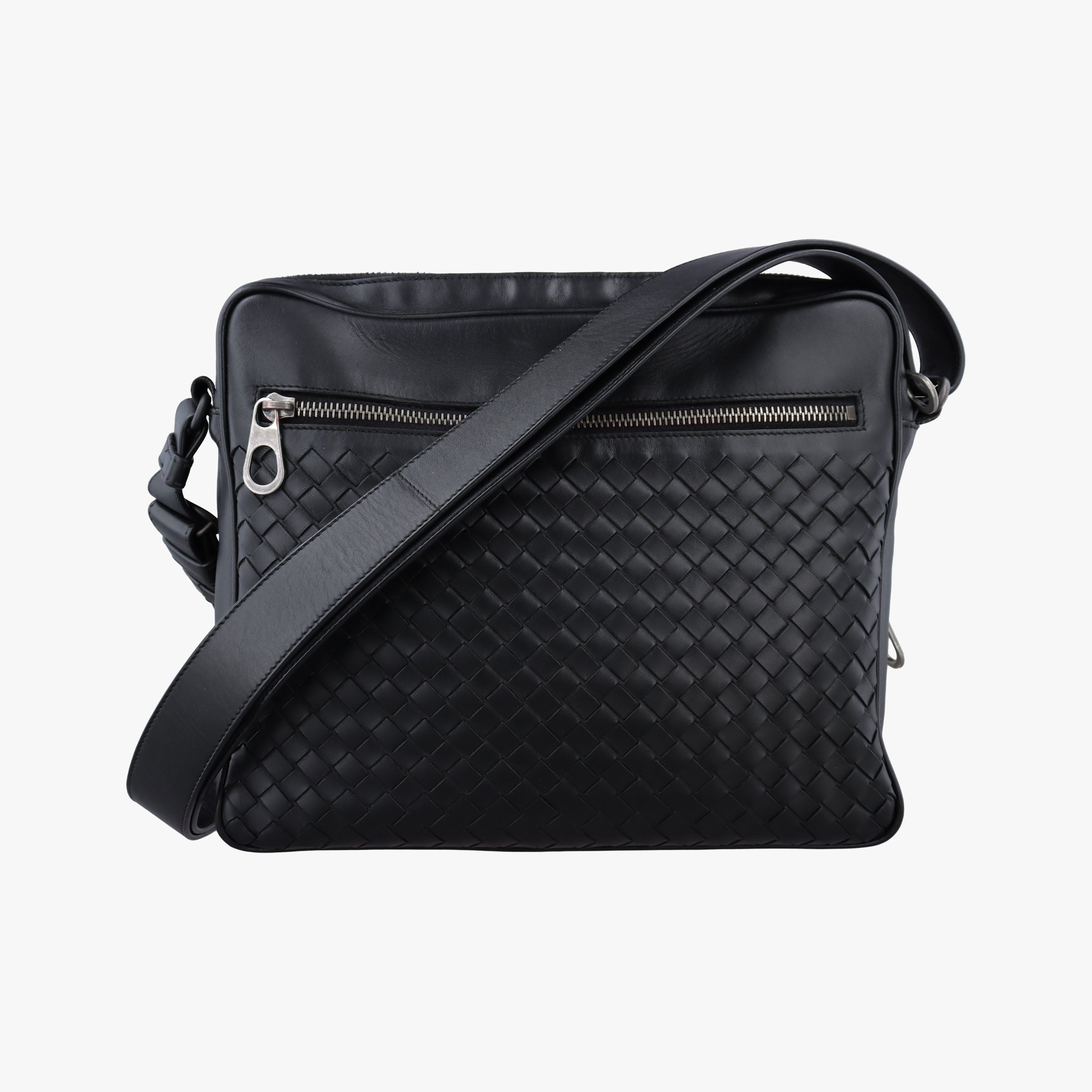 Pre-owned Bottega Veneta Intrecciato Black lambskin  shoulderbag | stylenewstar