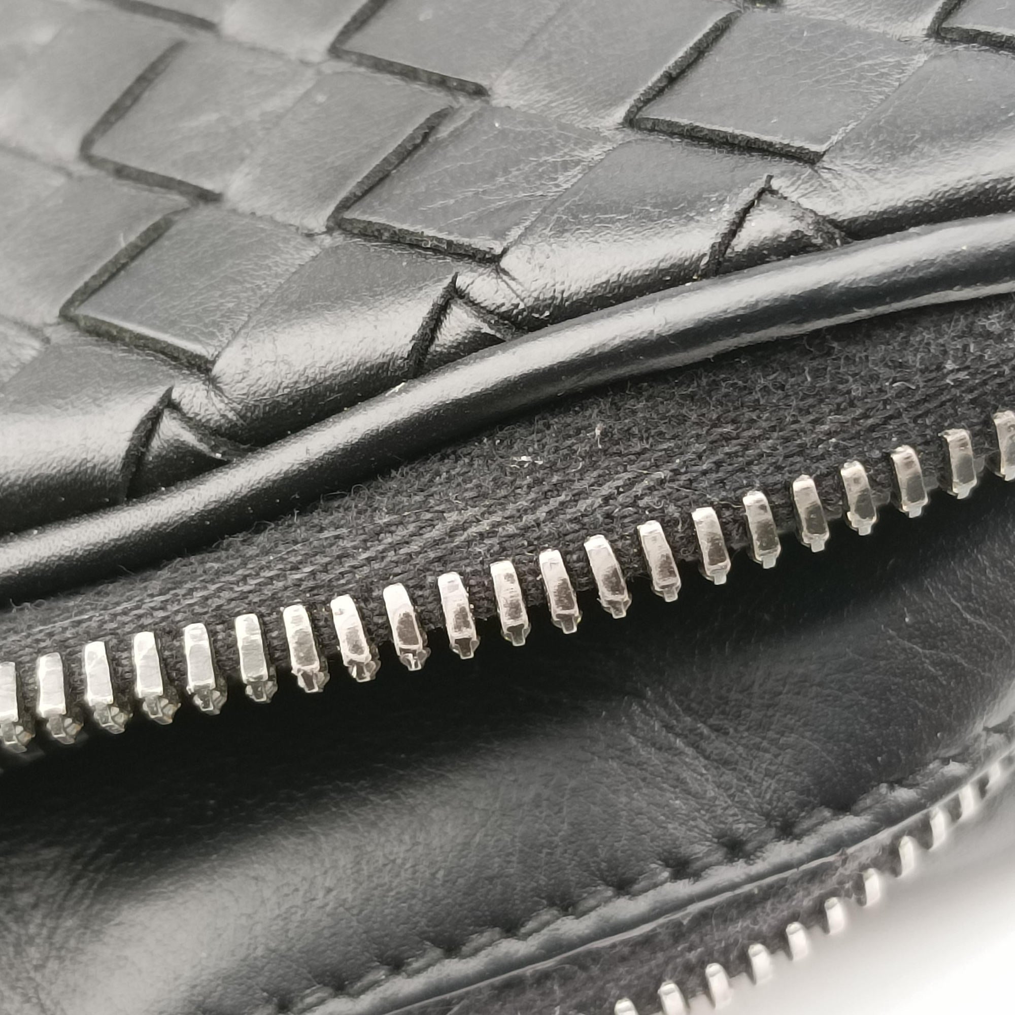 Pre-owned Bottega Veneta Intrecciato Black lambskin  shoulderbag | stylenewstar