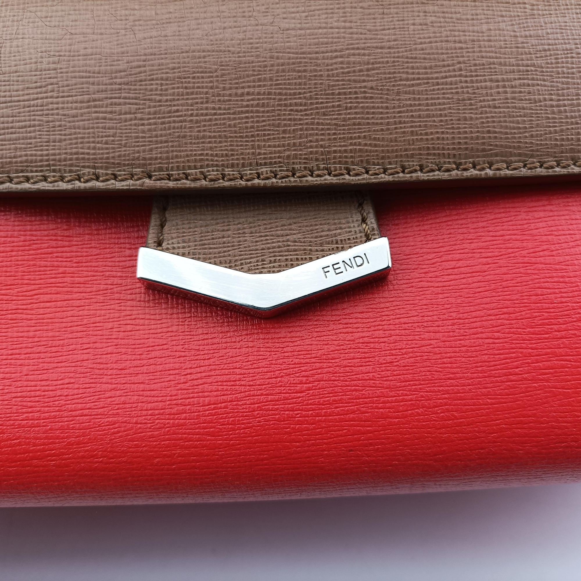 Pre-owned Fendi Demi Jour Red × Brown Leather 8BT222 shoulderbag | stylenewstar