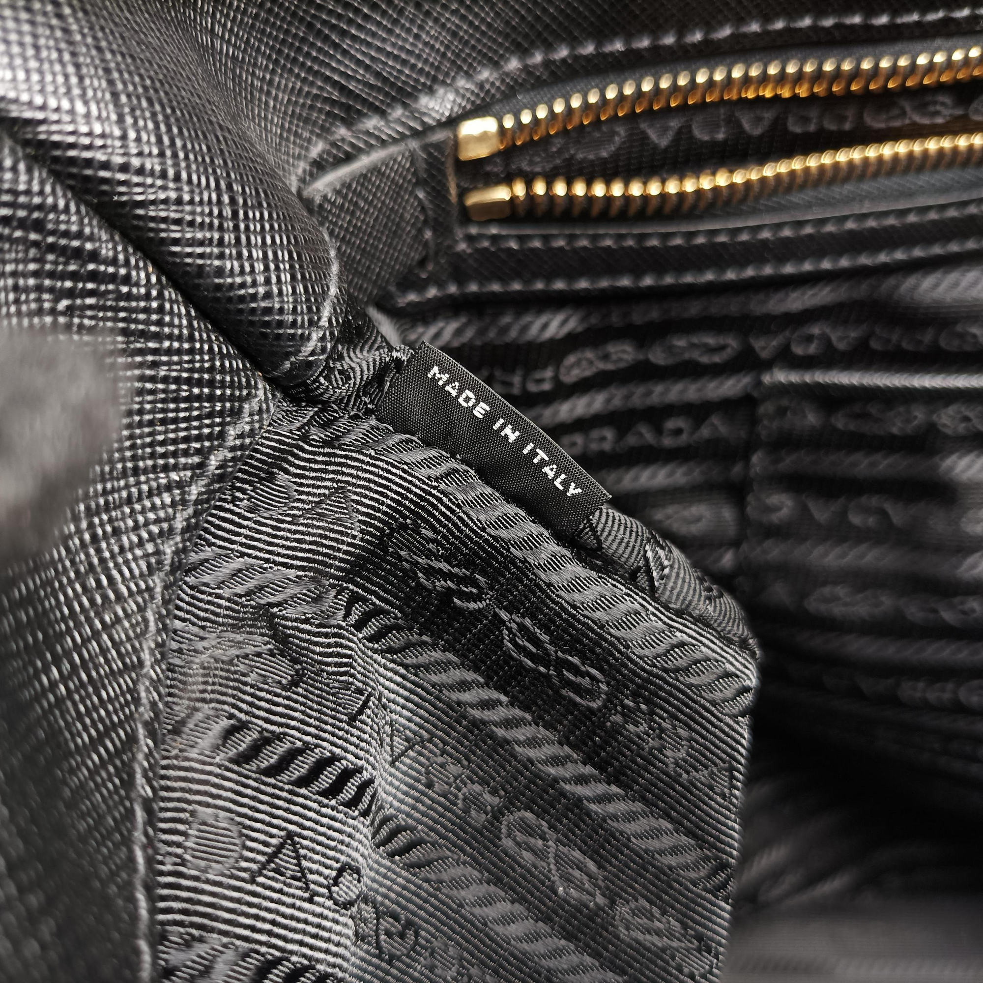 Pre-owned Prada Galleria Black SAFFIANO Leather 1BA274 handbag | stylenewstar