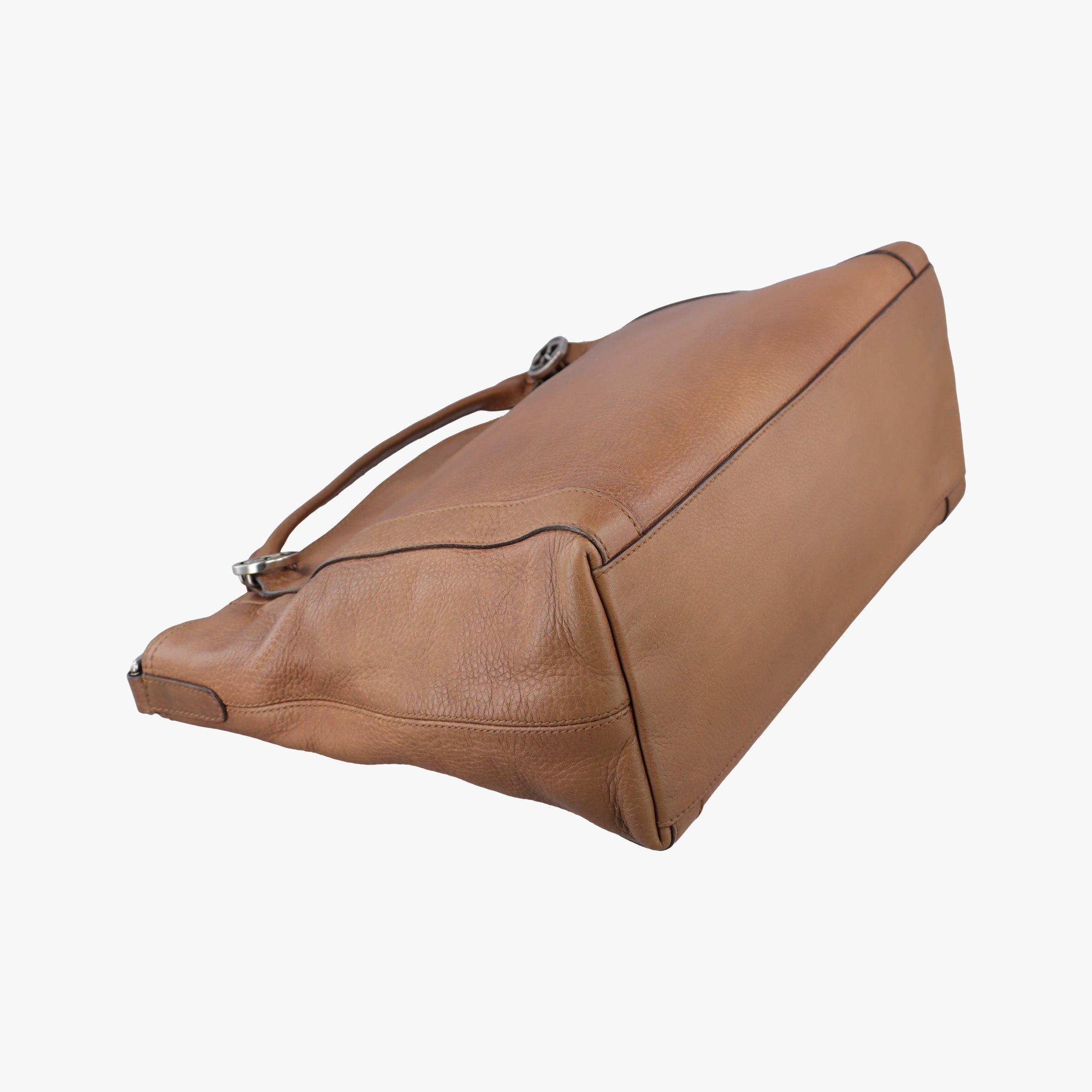 Pre-owned Gucci Miss GG Top Handle Camel Leather 323675 shoulderbag | stylenewstar