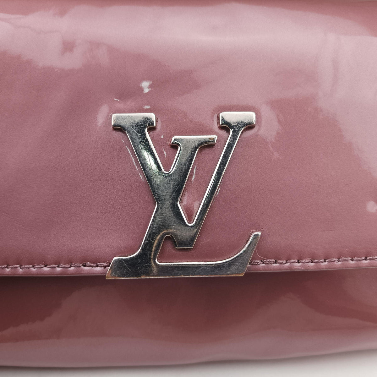 Pre-owned Louis Vuitton Pochette Louise PM Rose Indien Vernis M64550 shoulderbag | stylenewstar