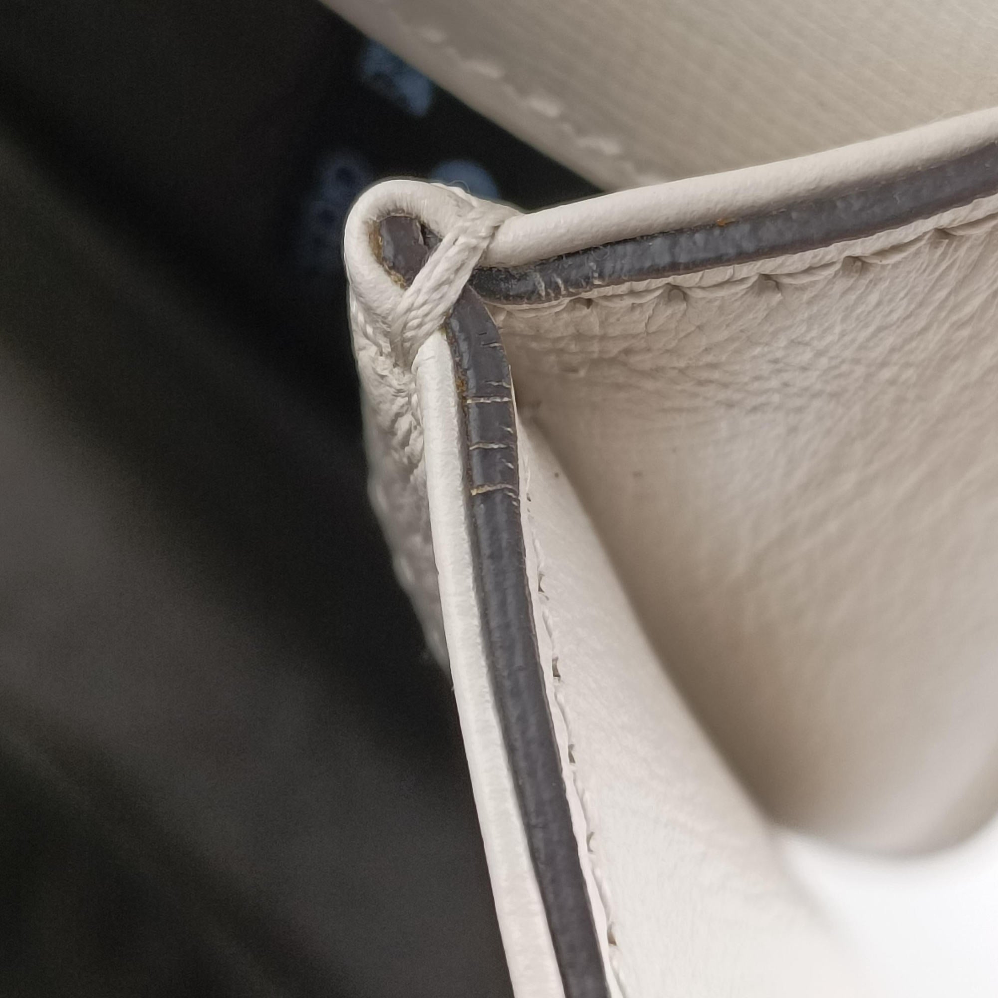 Pre-owned Gucci Sylvie 1969 Mini White Leather 615965 shoulderbag | stylenewstar