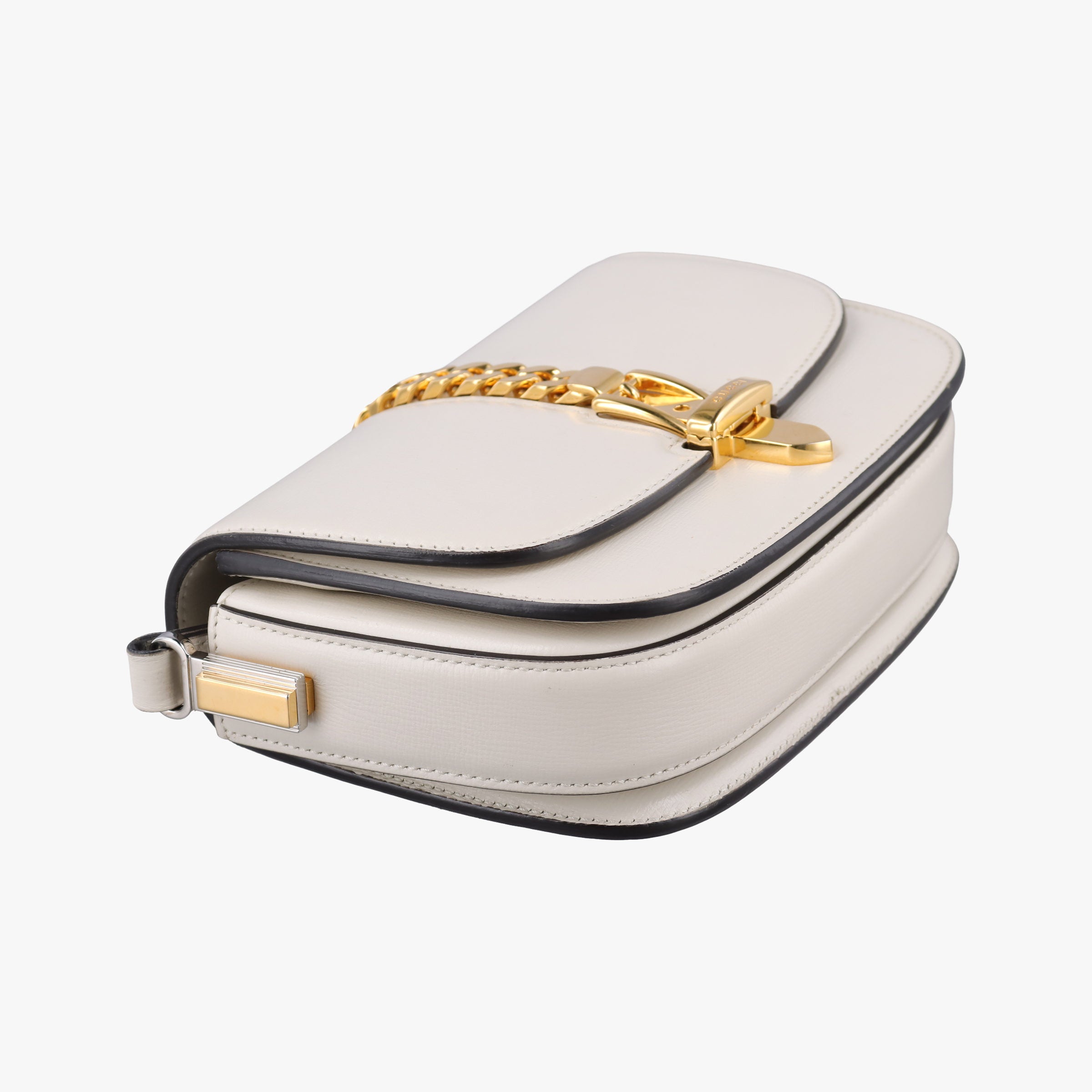 Pre-owned Gucci Sylvie 1969 Mini White Leather 615965 shoulderbag | stylenewstar