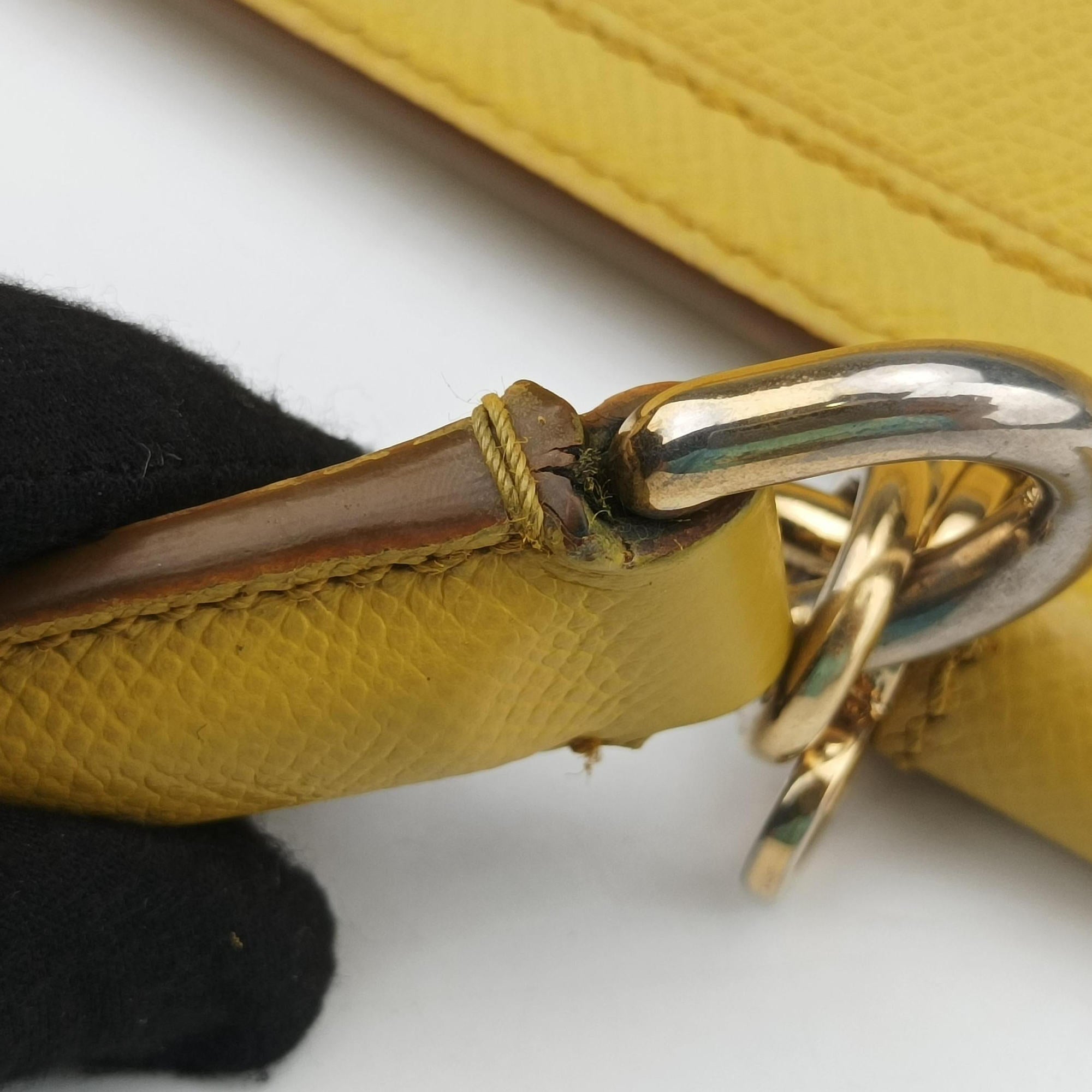 Pre-owned Dolce & Gabbana Sicily Yellow Leather  shoulderbag | stylenewstar