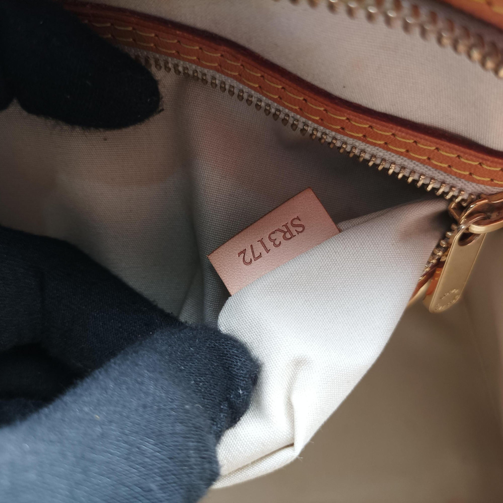 Secondhand Louis Vuitton Brea MM Dunne Vernis M90180 shoulderbag | stylenewstar