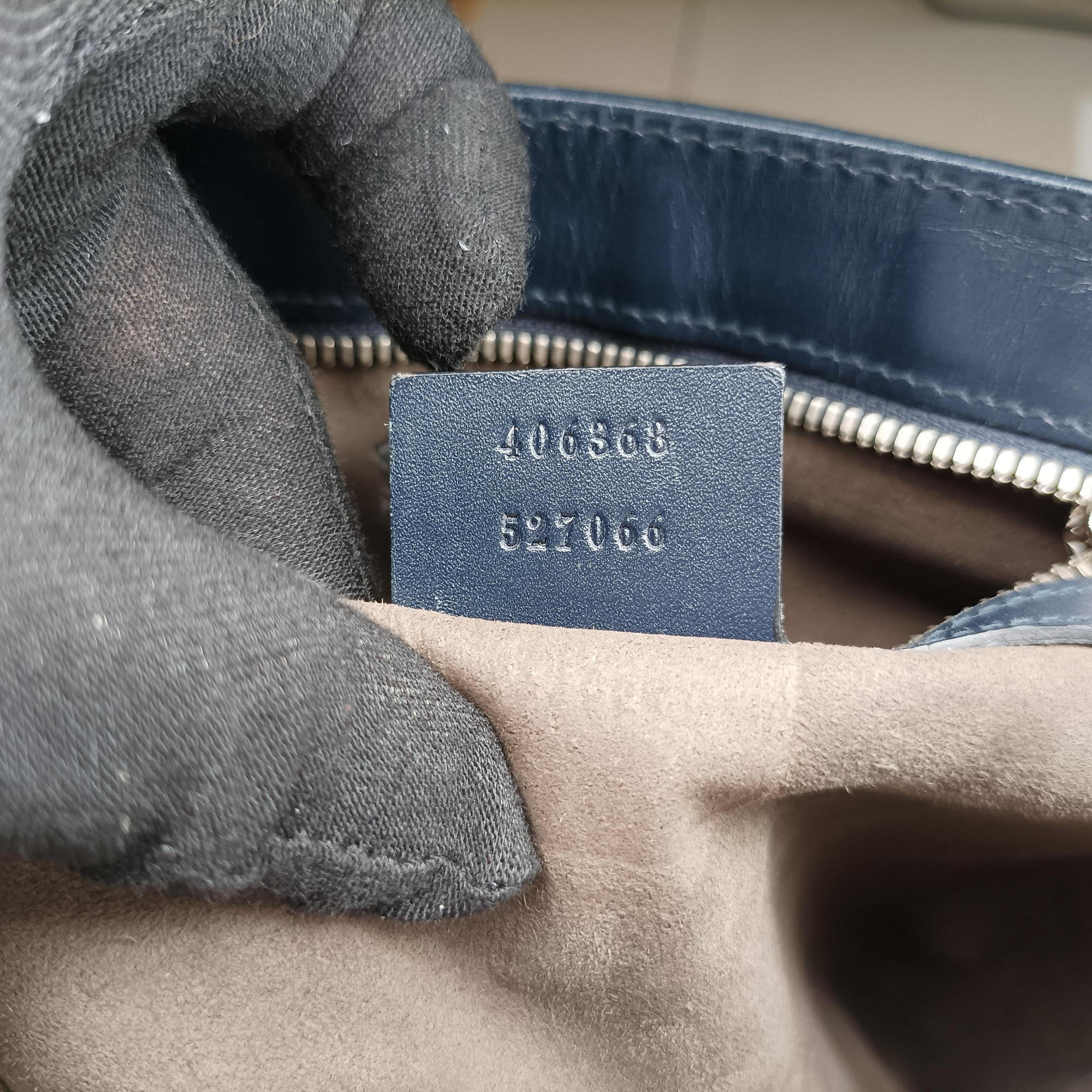 Pre-owned Gucci GG Plus GG Supreme Navy Leather 406368 shoulderbag | stylenewstar