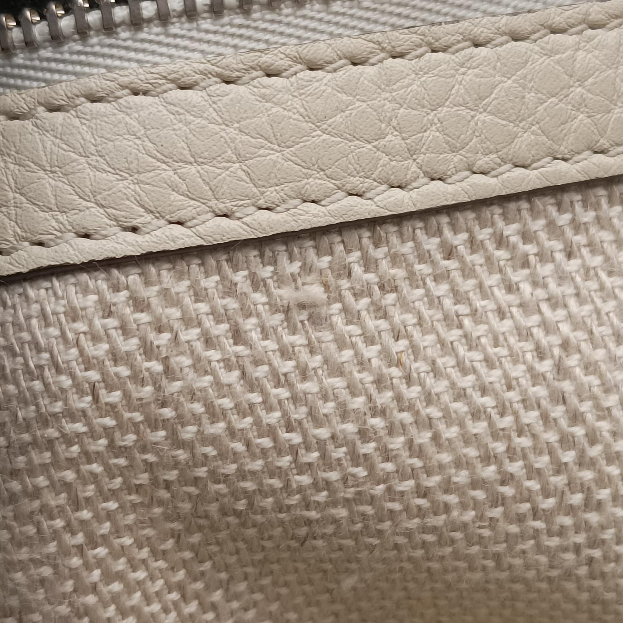 Pre-owned Gucci Bamboo Daily White Leather 370831 shoulderbag | stylenewstar