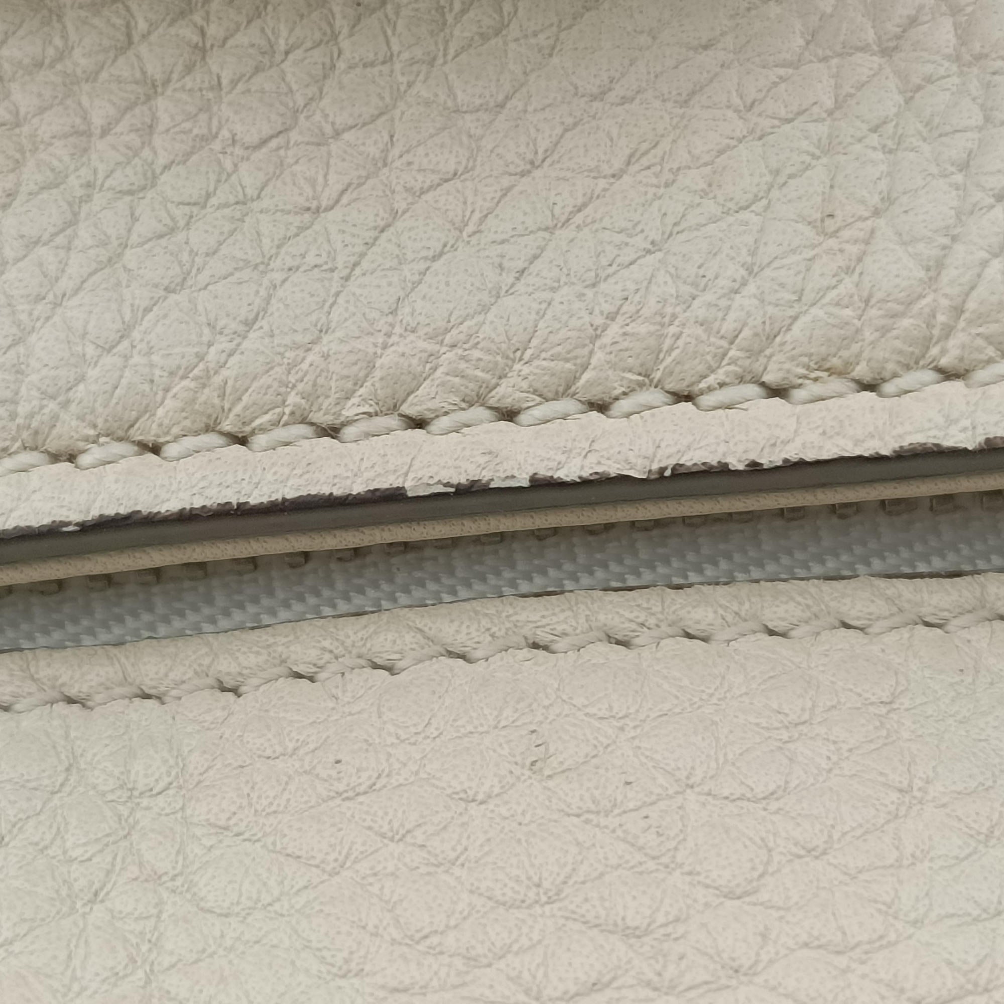 Pre-owned Gucci Bamboo Daily White Leather 370831 shoulderbag | stylenewstar