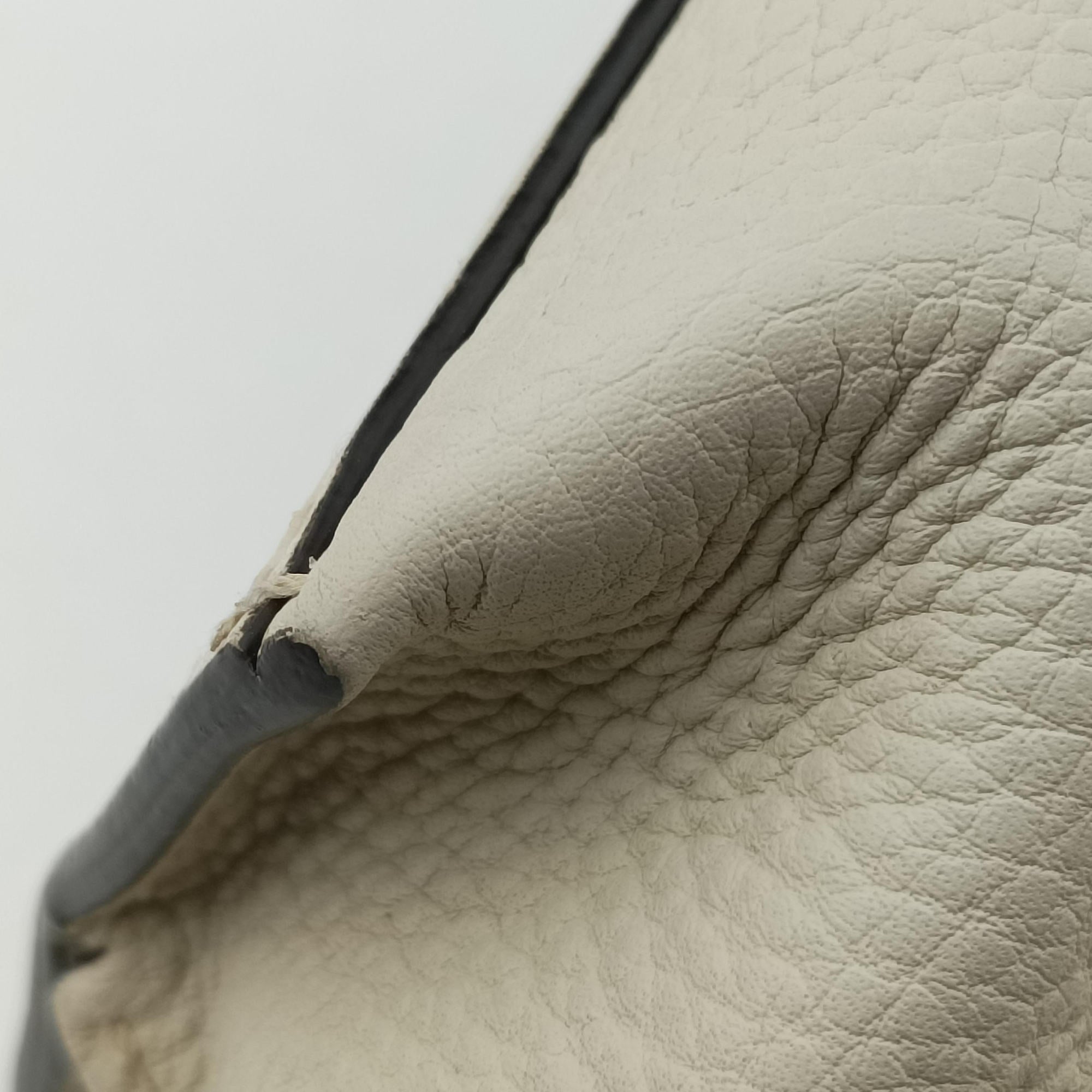 Pre-owned Gucci Bamboo Daily White Leather 370831 shoulderbag | stylenewstar
