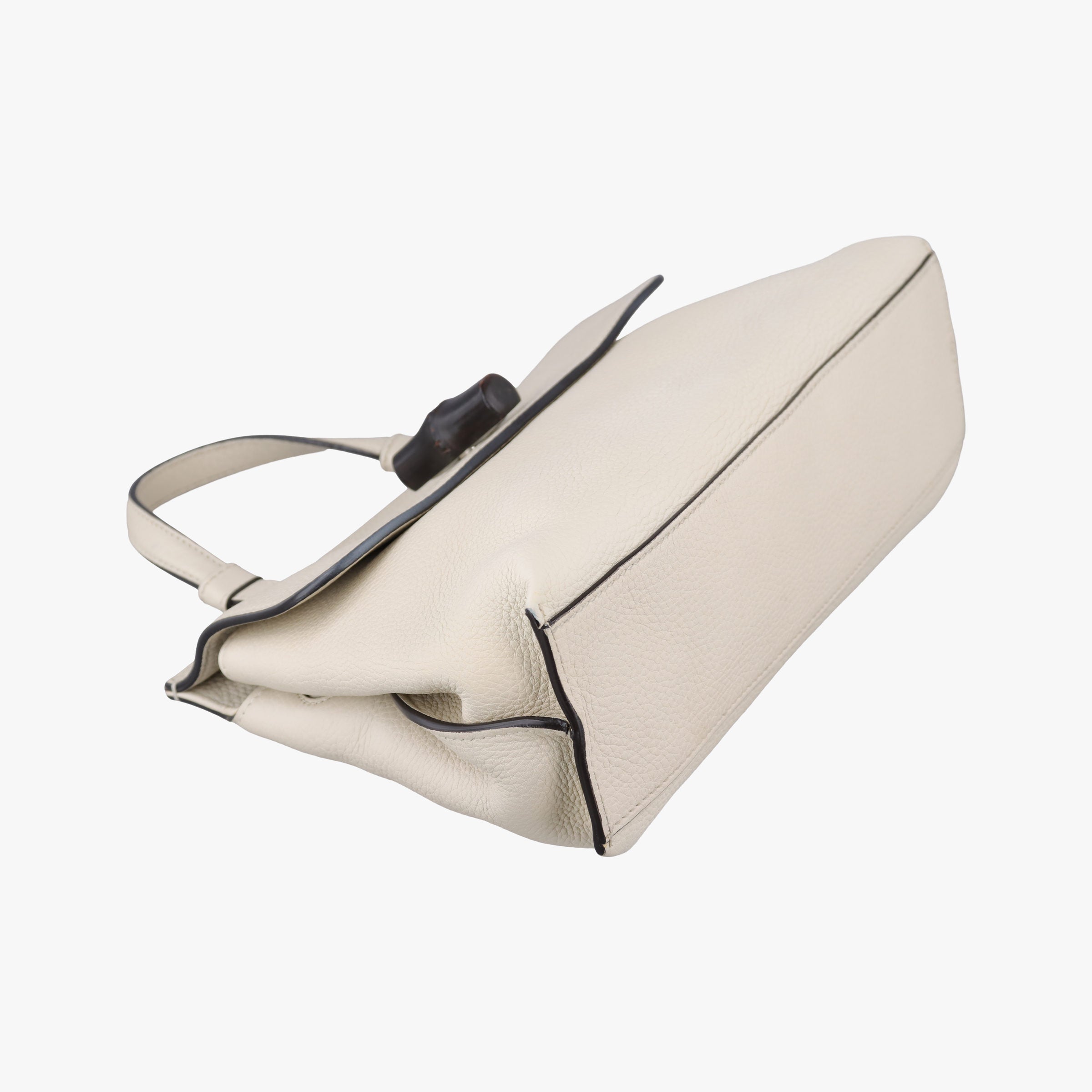 Pre-owned Gucci Bamboo Daily White Leather 370831 shoulderbag | stylenewstar