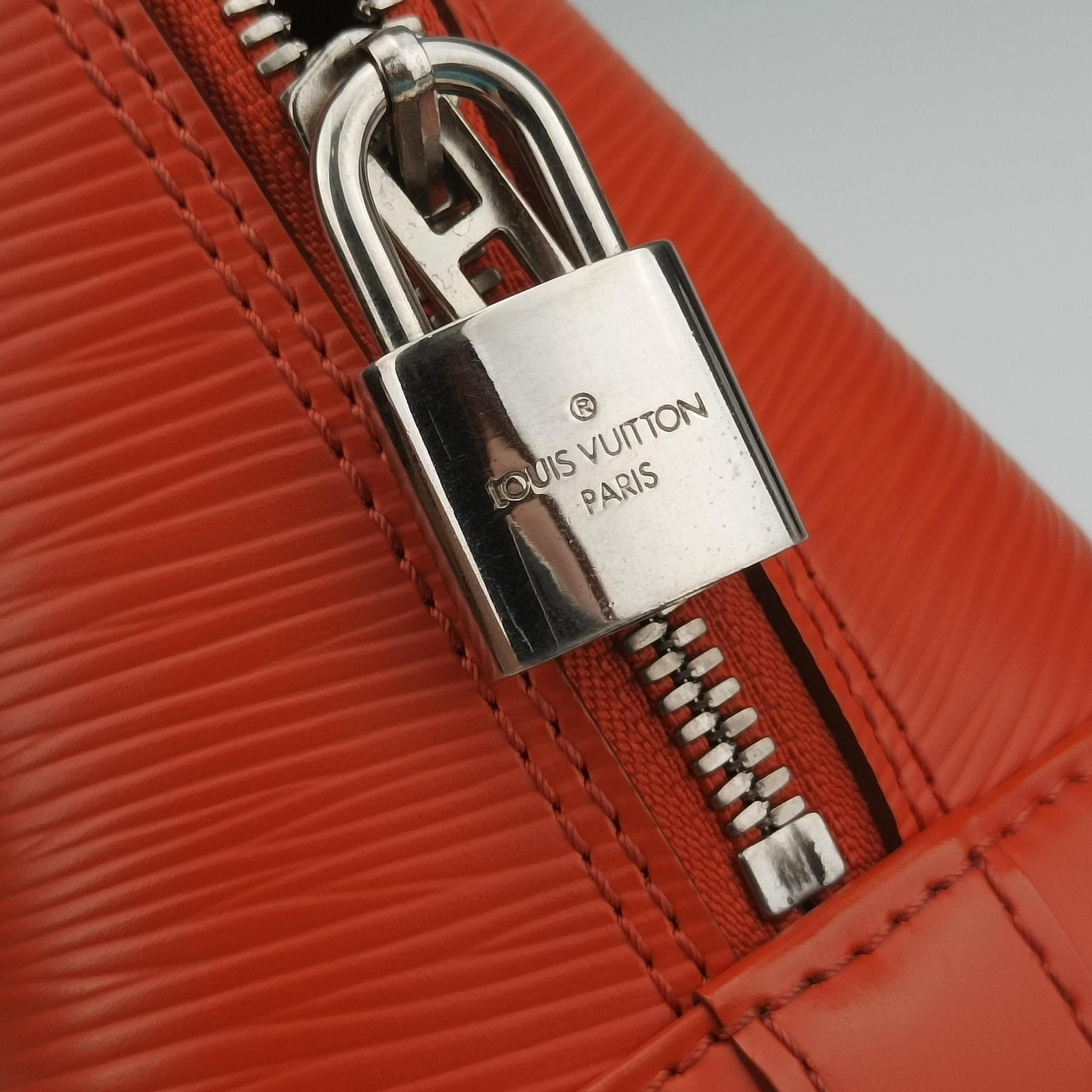 Pre-owned Louis Vuitton Alma BB PIMENT Epi M40854 shoulderbag | stylenewstar
