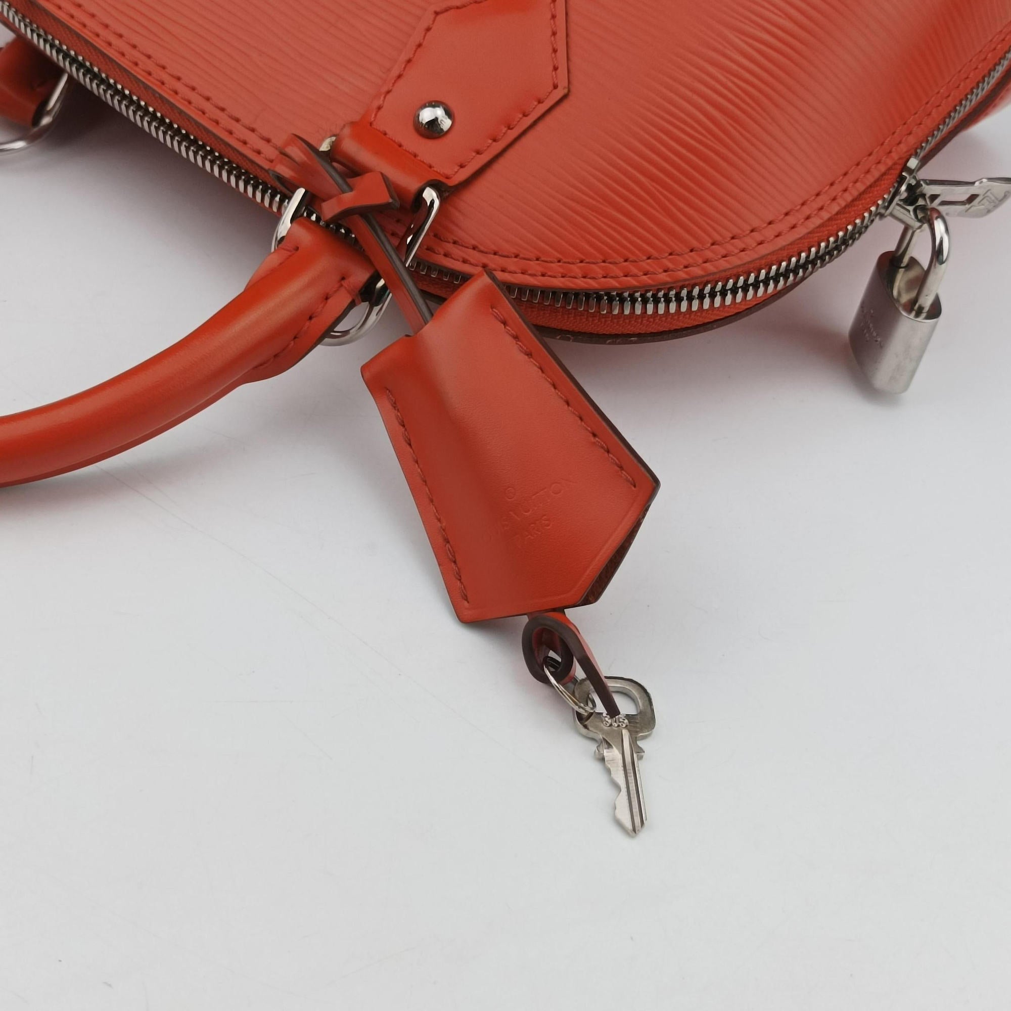 Pre-owned Louis Vuitton Alma BB PIMENT Epi M40854 shoulderbag | stylenewstar