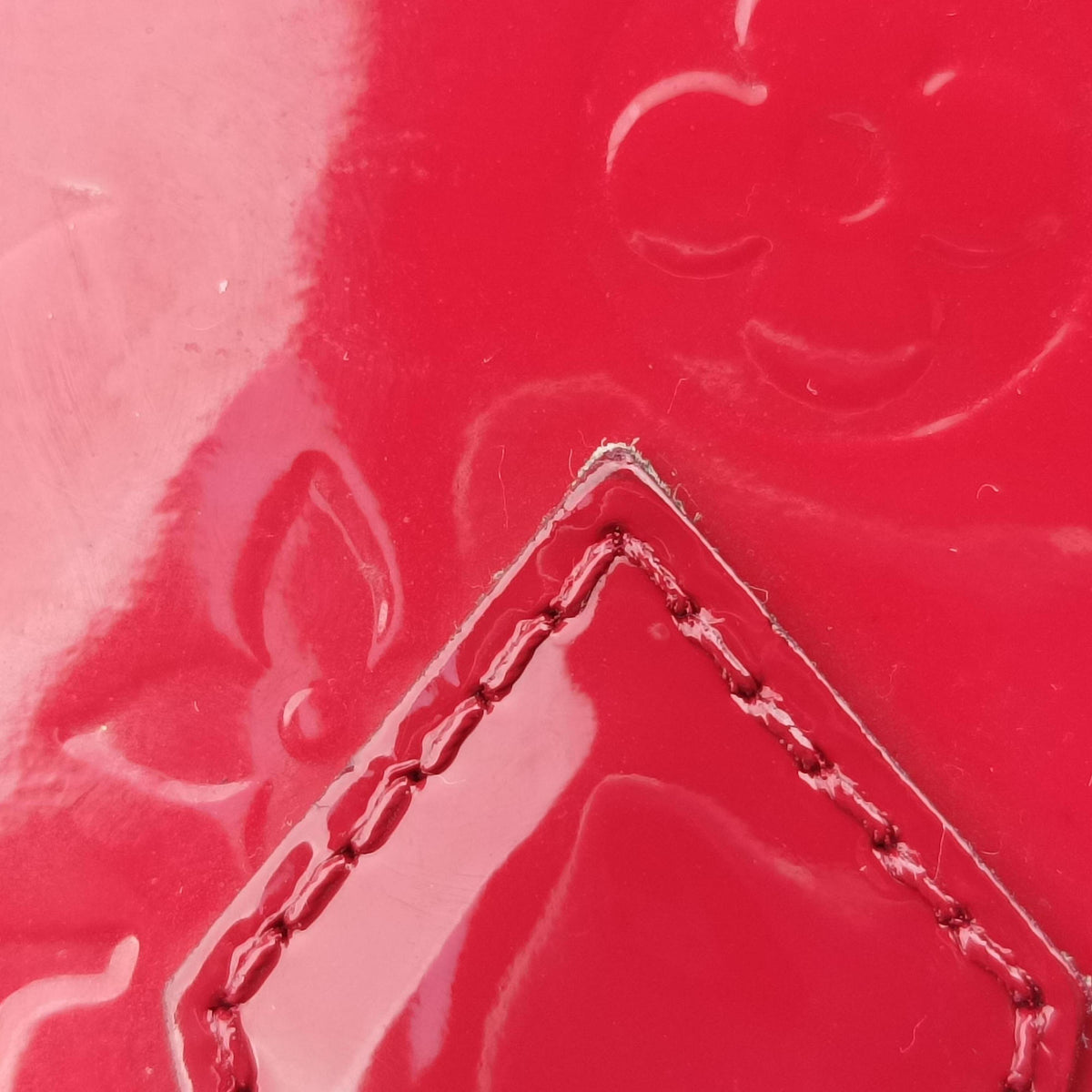 Secondhand Louis Vuitton Alma BB pomme d'amour Vernis M90174 shoulderbag | stylenewstar