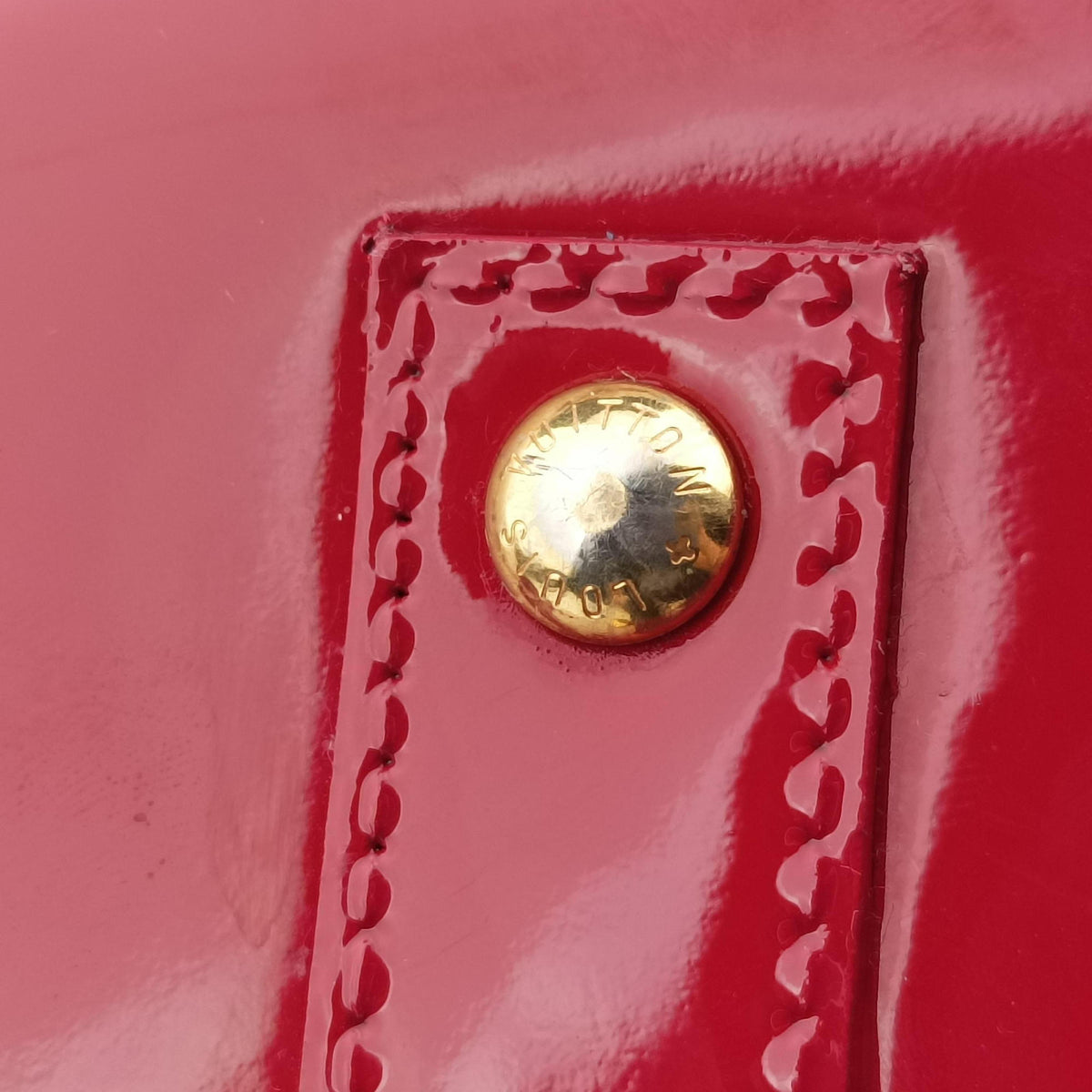 Secondhand Louis Vuitton Alma BB pomme d'amour Vernis M90174 shoulderbag | stylenewstar