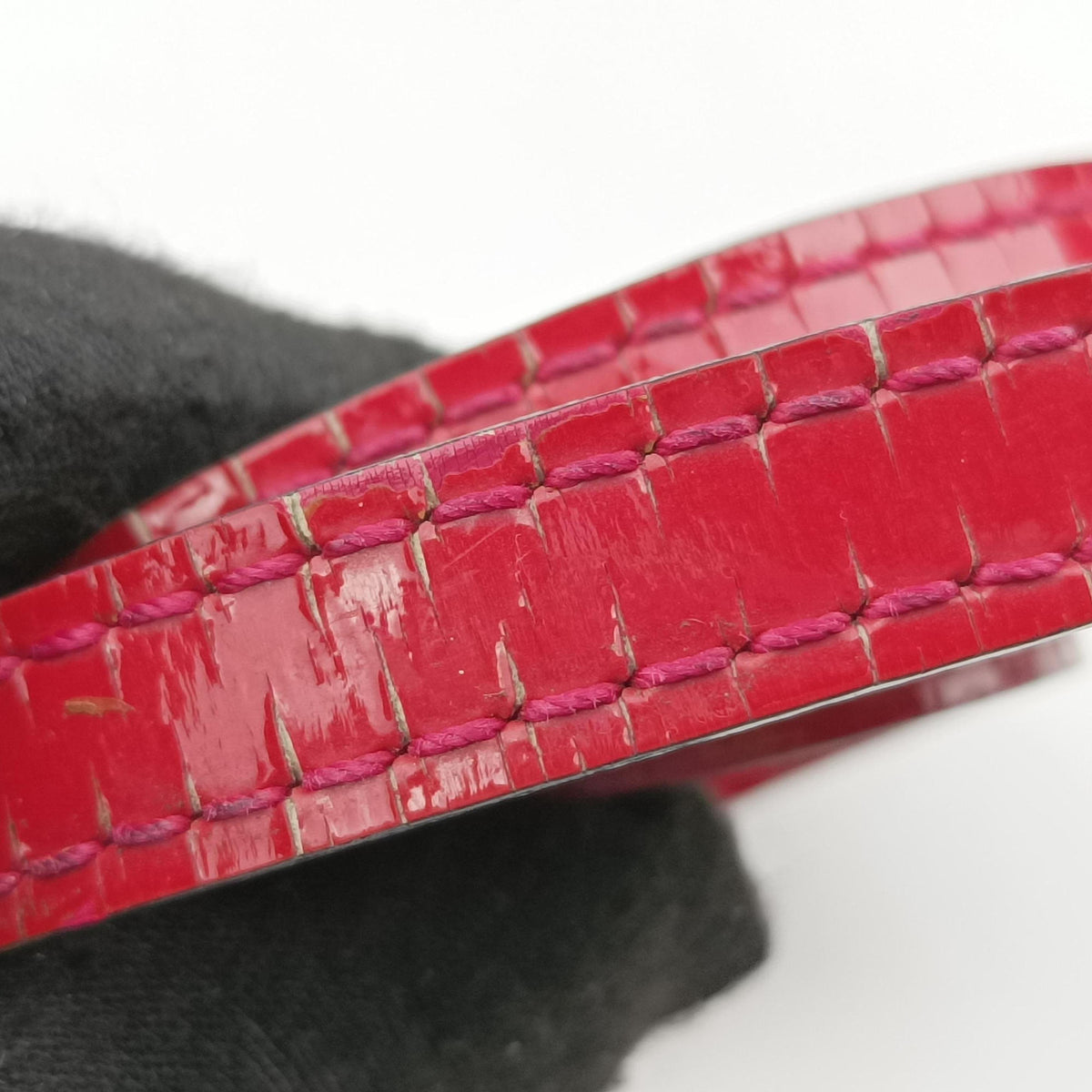 Secondhand Louis Vuitton Alma BB pomme d'amour Vernis M90174 shoulderbag | stylenewstar