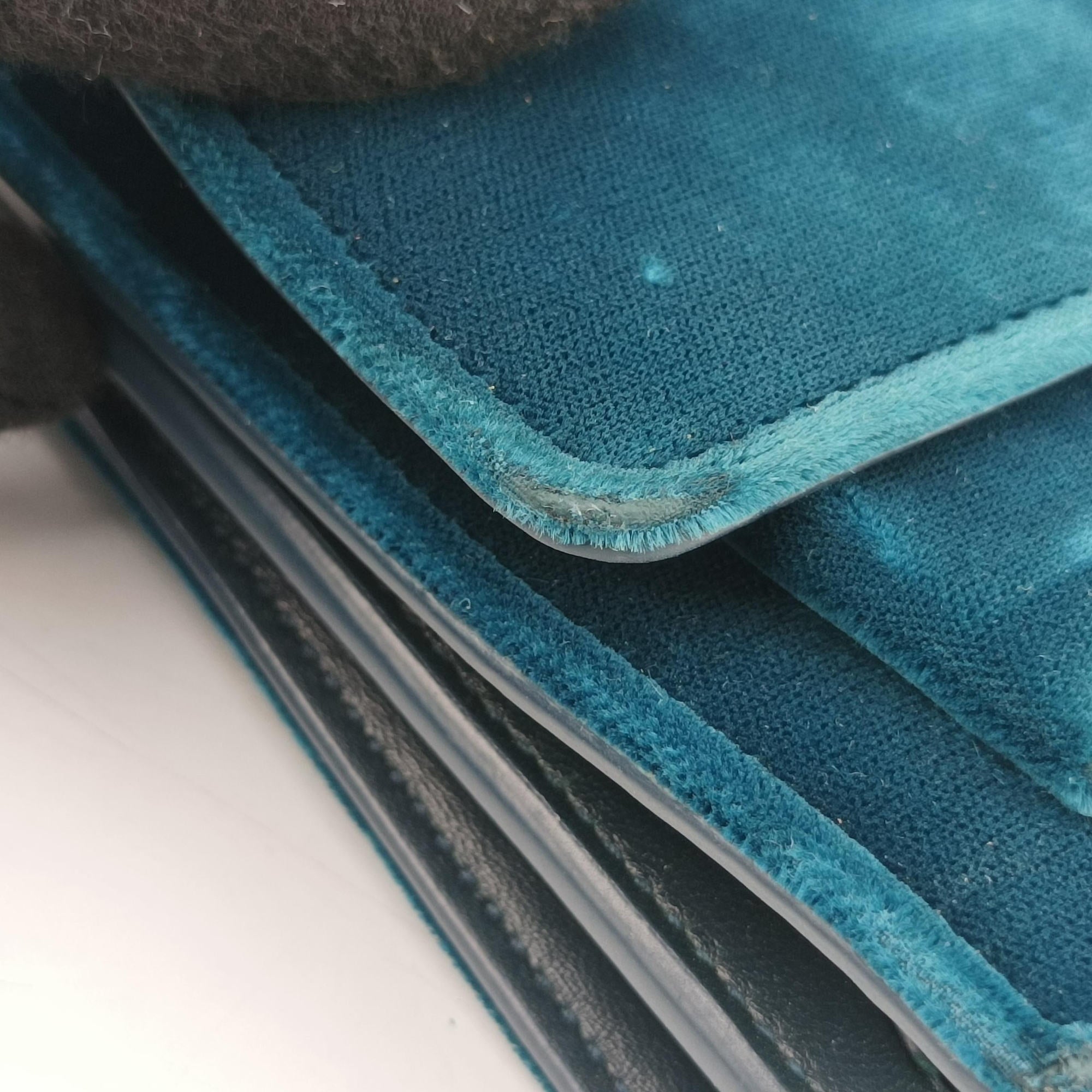 Pre-owned Yves Saint Laurent SUNSET Blue velour 441972 shoulderbag | stylenewstar