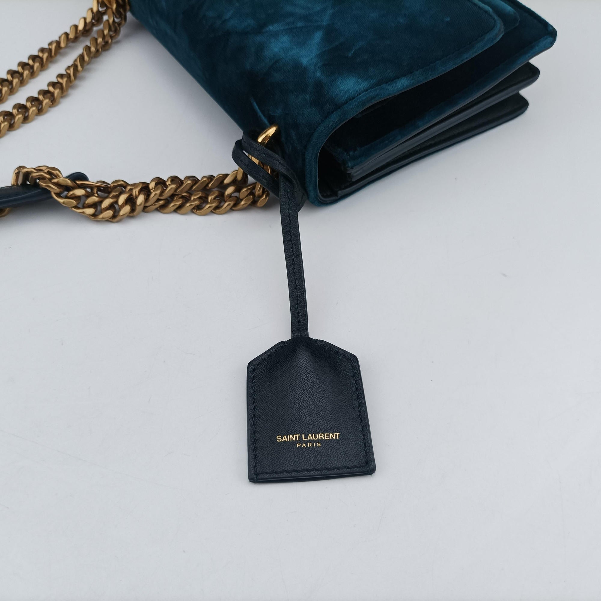 Pre-owned Yves Saint Laurent SUNSET Blue velour 441972 shoulderbag | stylenewstar