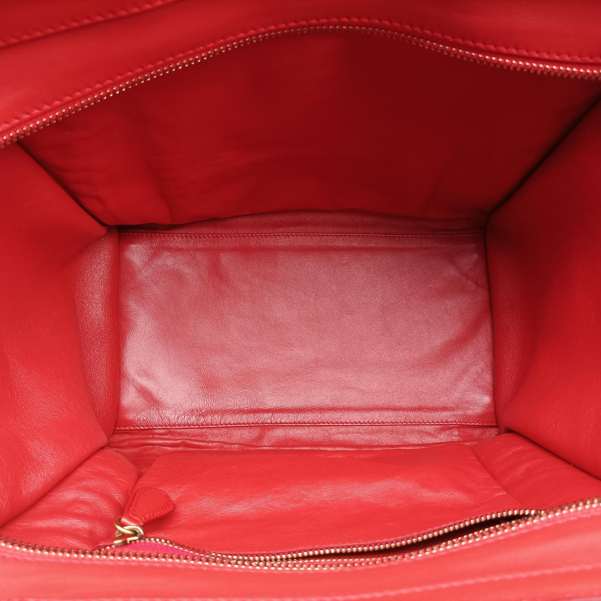 Secondhand Celine Luggage Micro shopper Red Leather  handbag | stylenewstar