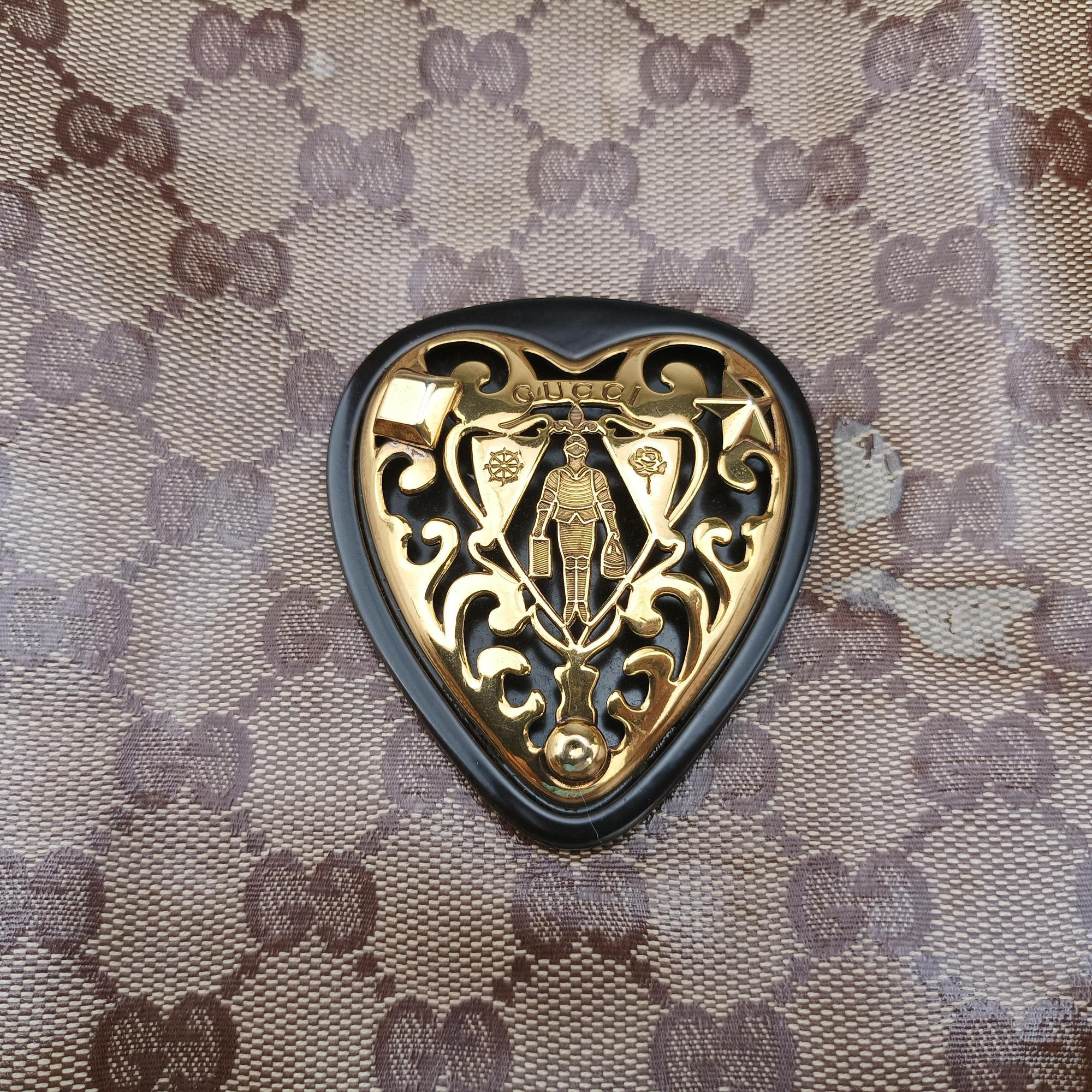 Pre-owned Gucci Babouska Heart Hobo khaki×golden PVC coated canvas 211965 shoulderbag | stylenewstar