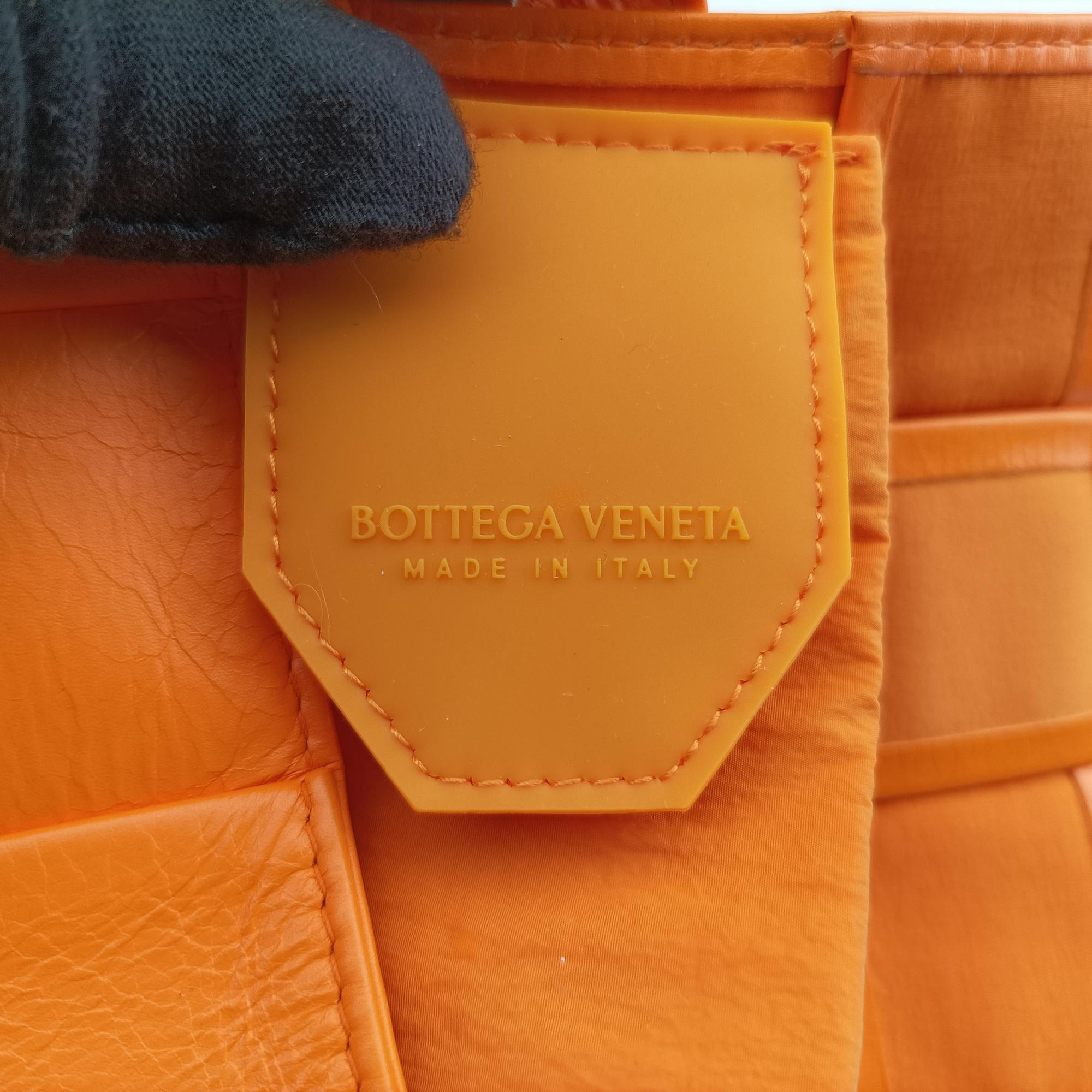Secondhand Bottega Veneta candy cassette Orange lambskin  shoulderbag | stylenewstar