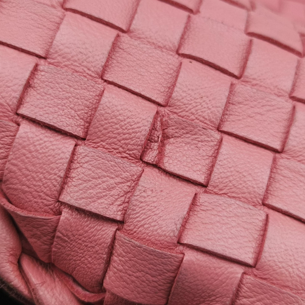 Pre-owned Bottega Veneta Intrecciato Pink lambskin  shoulderbag | stylenewstar