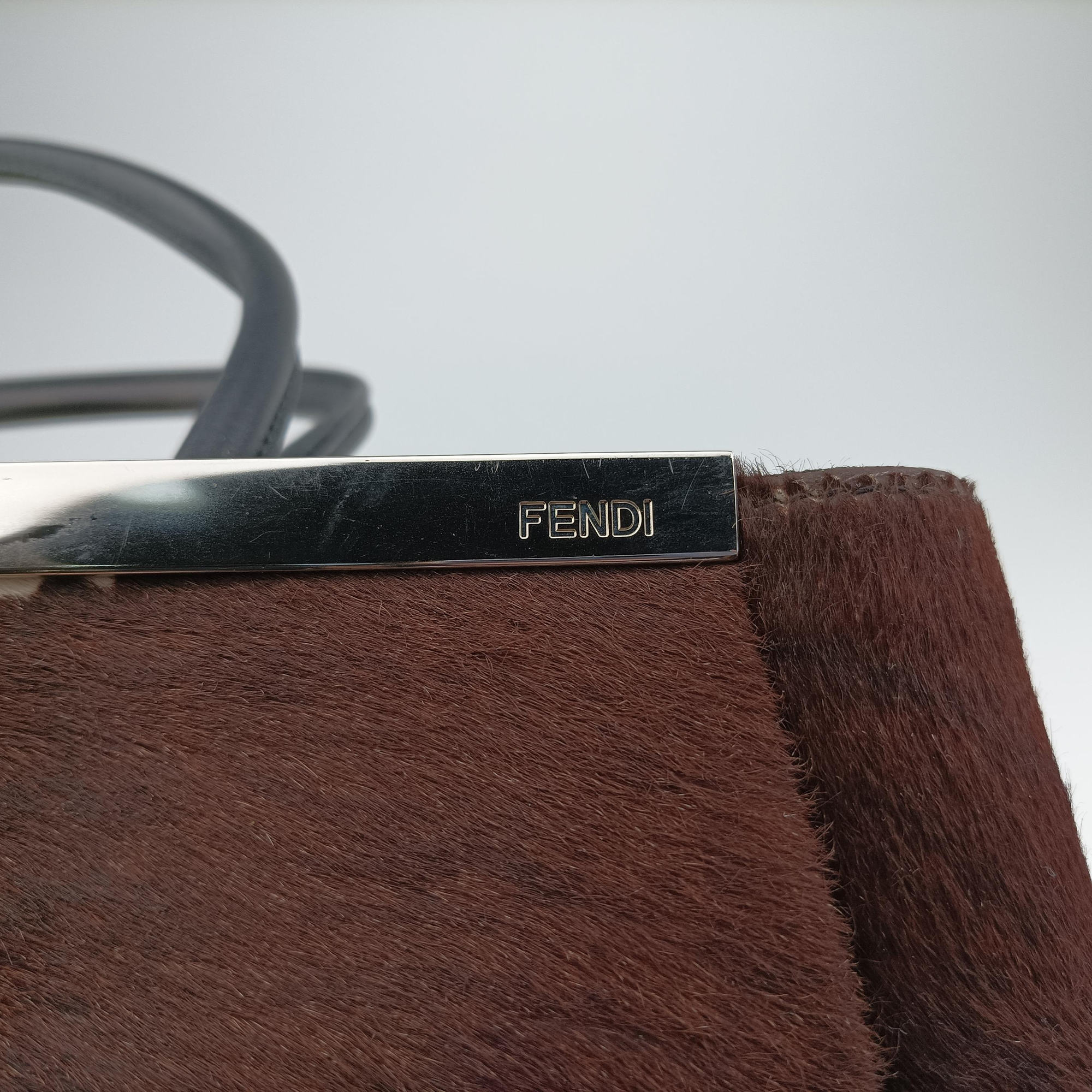 Pre-owned Fendi 2 JOURS White pony hair 8BH250 shoulderbag | stylenewstar