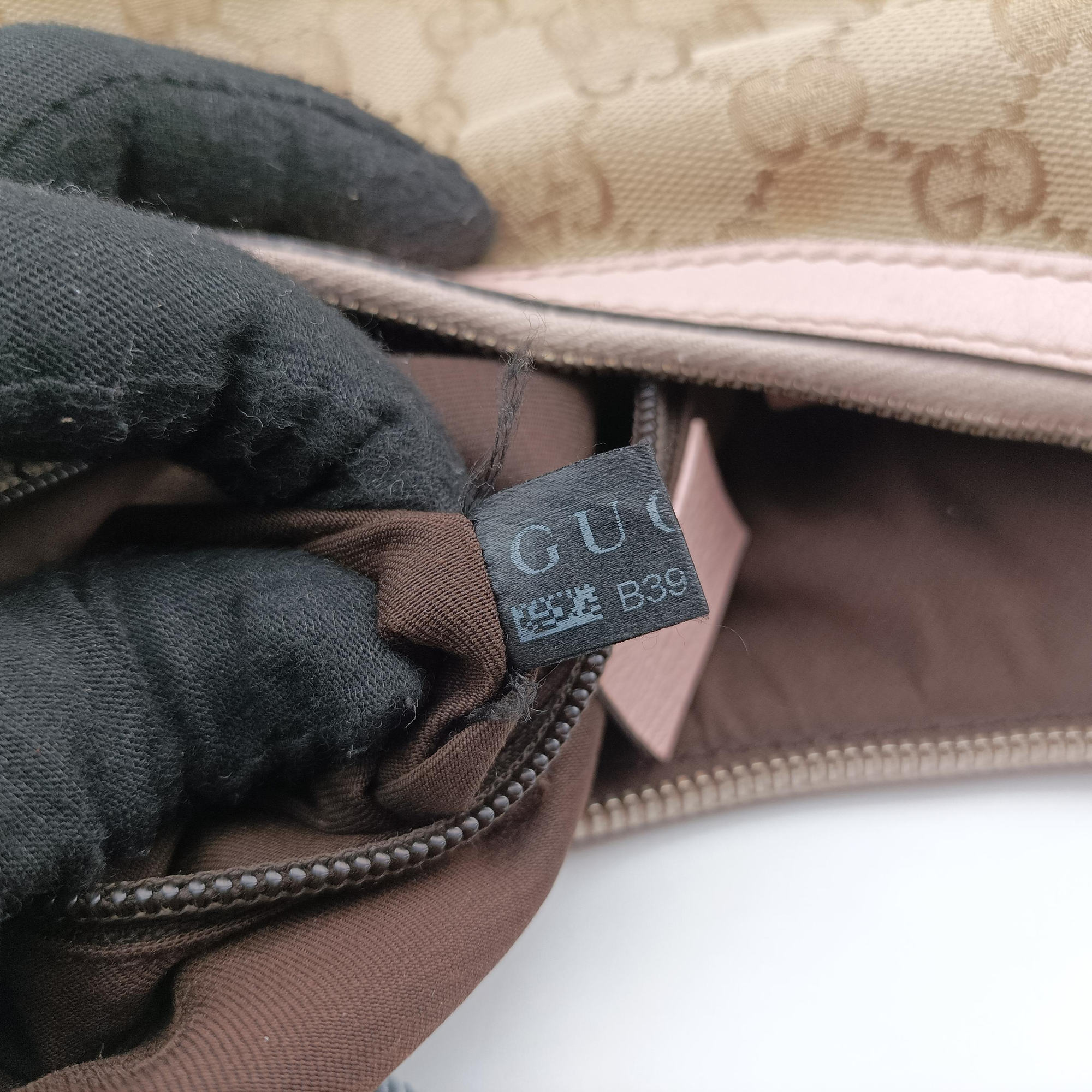 Pre-owned Gucci Sherry Line Beige canvas 181092 shoulderbag | stylenewstar