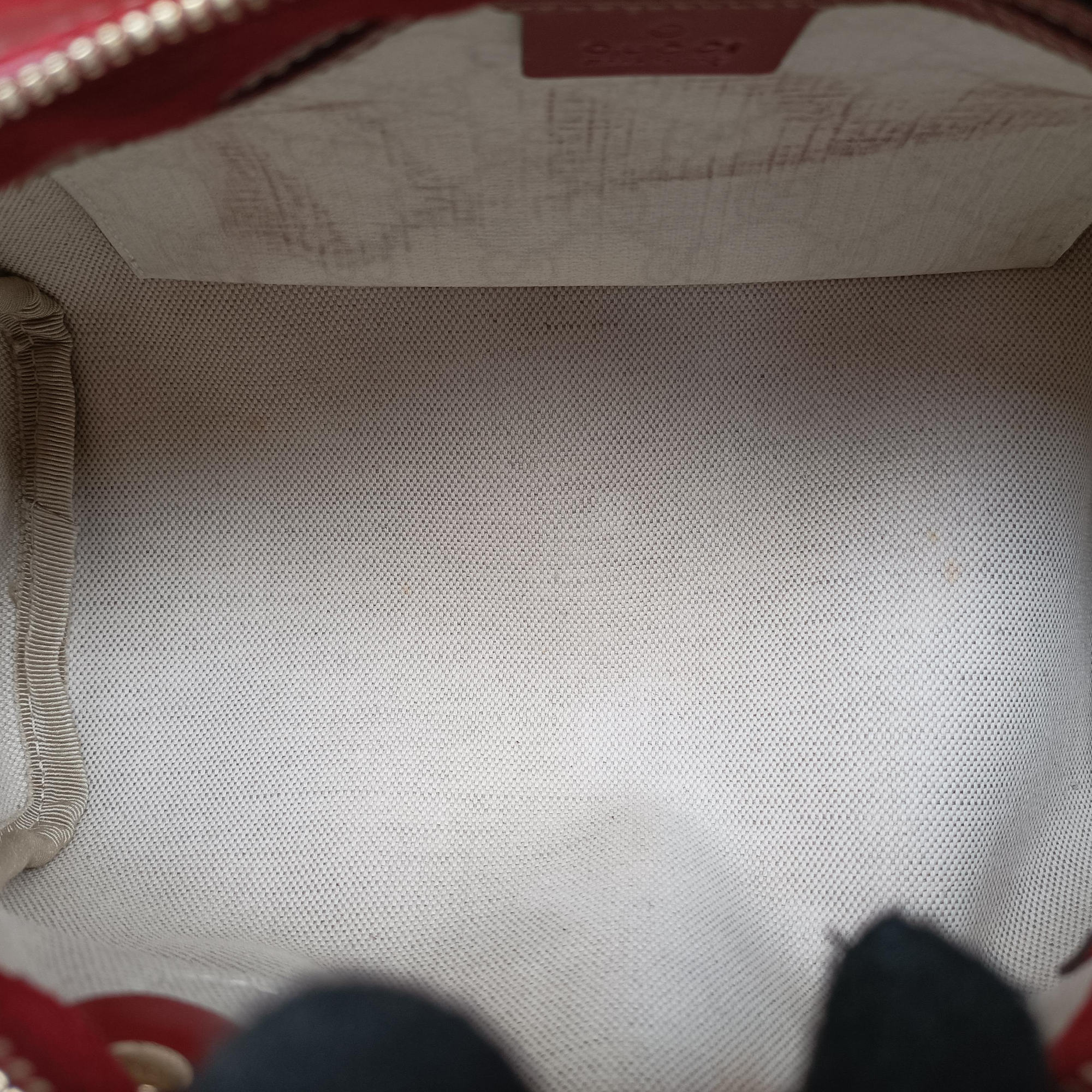 Vintage Gucci GG Supreme Tattoo Print Heart Charm Joy White PVC coated canvas 190257 handbag | stylenewstar