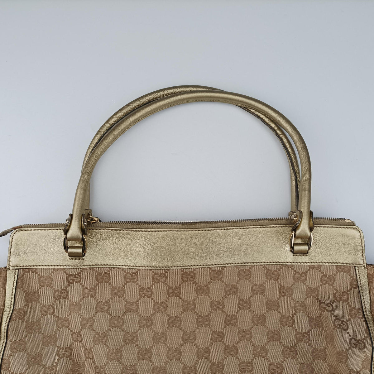 Pre-owned Gucci Abbey D-Ring Golden × Beige canvas×leather 190248 handbag | stylenewstar
