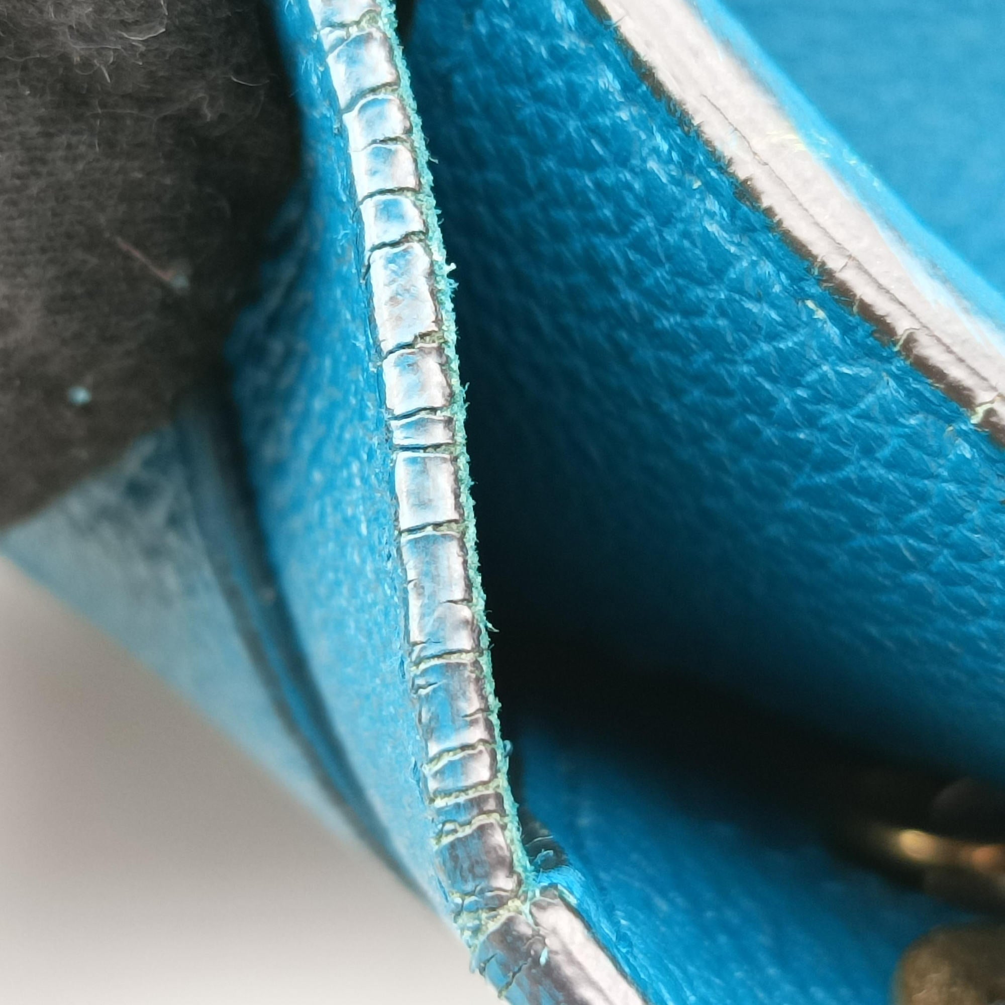 Secondhand Gucci Bright Bit Blue Leather 353117 shoulderbag | stylenewstar