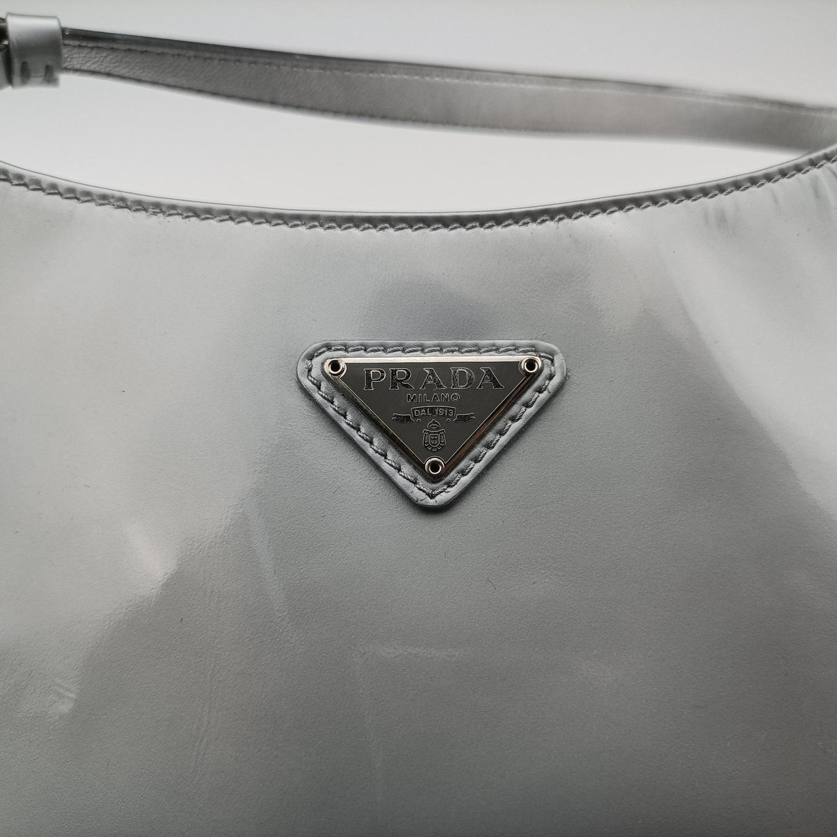 Pre-owned Prada Cleo Silver Enamel 1BC499 shoulderbag | stylenewstar