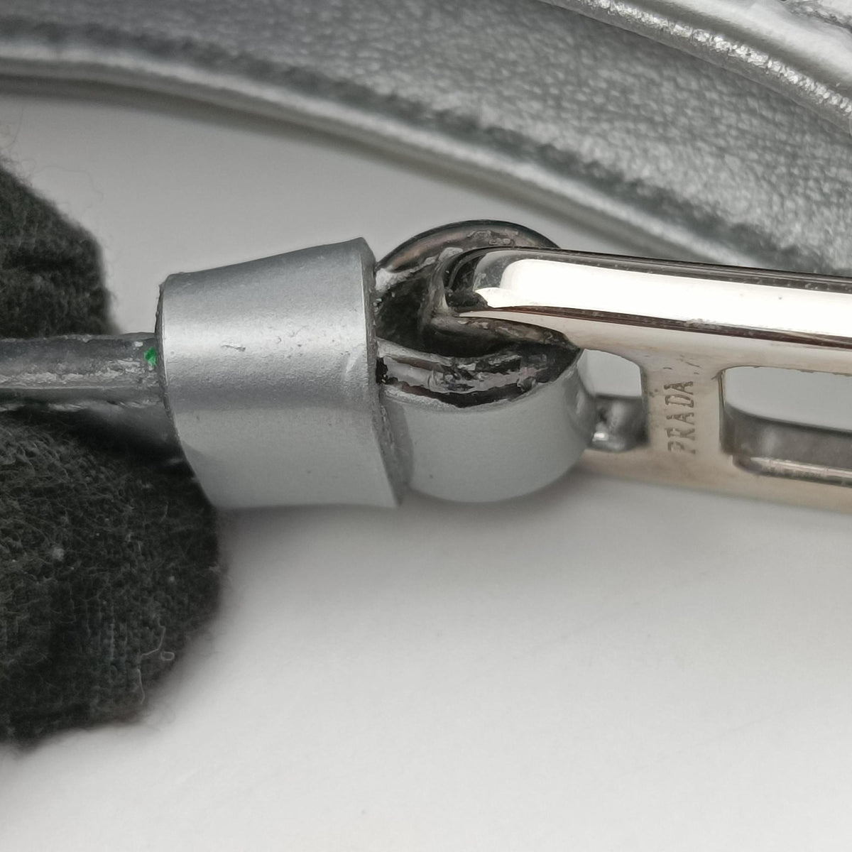 Pre-owned Prada Cleo Silver Enamel 1BC499 shoulderbag | stylenewstar