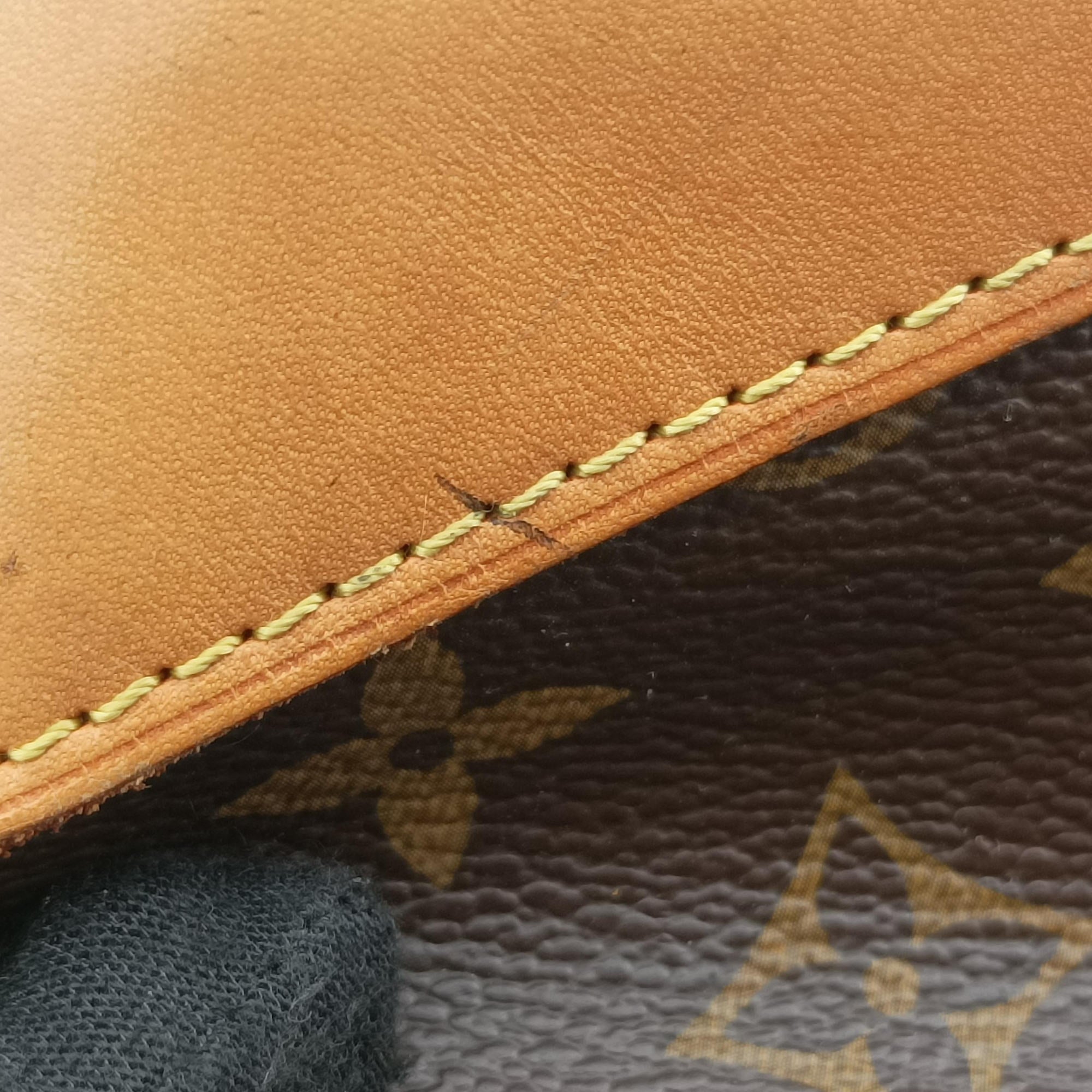 Vintage Louis Vuitton Lockit Horizontal Brown Monogram Canvas M40104 handbag | stylenewstar
