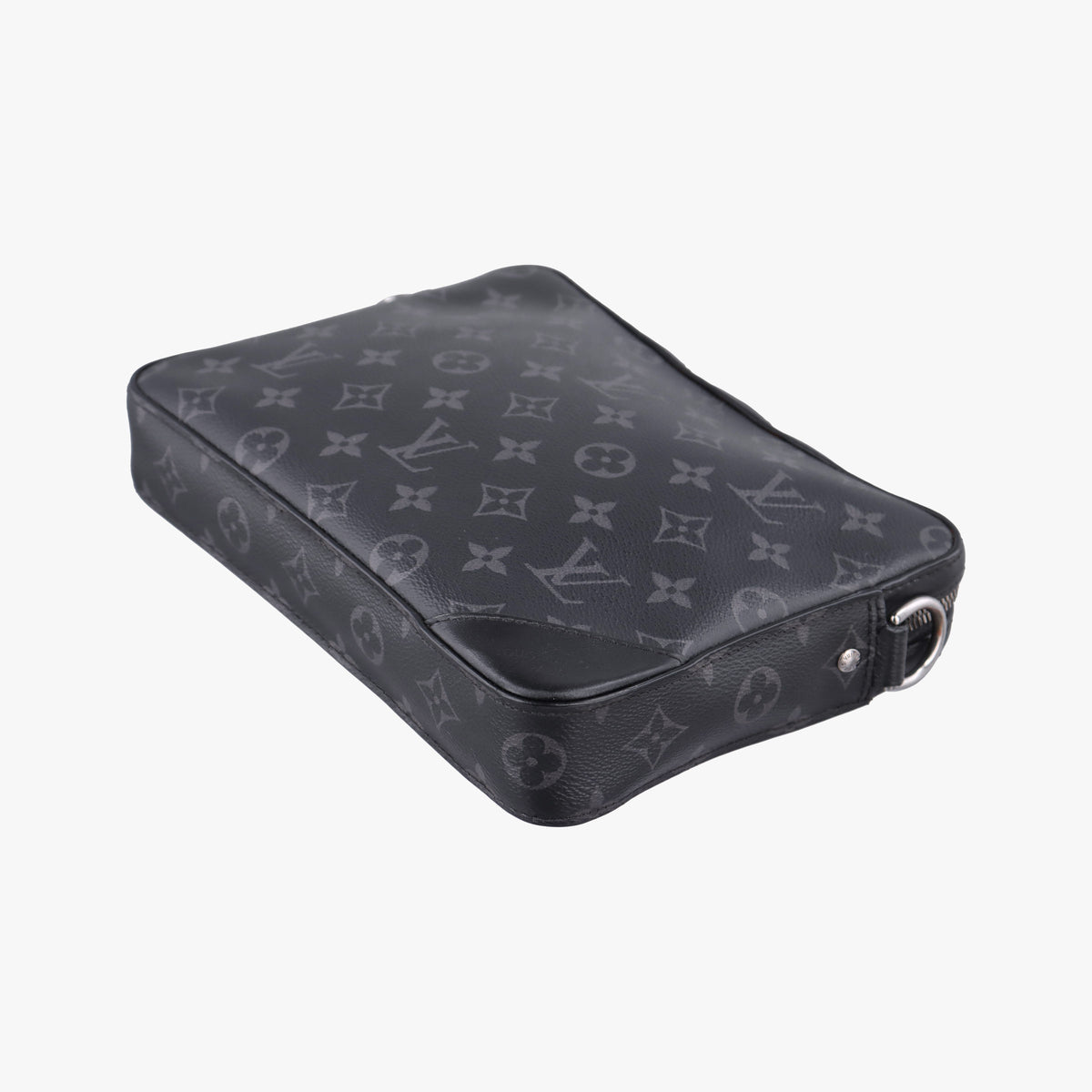 Secondhand Louis Vuitton Trio Messenger Gris Monogram Shadow M46603 shoulderbag | stylenewstar
