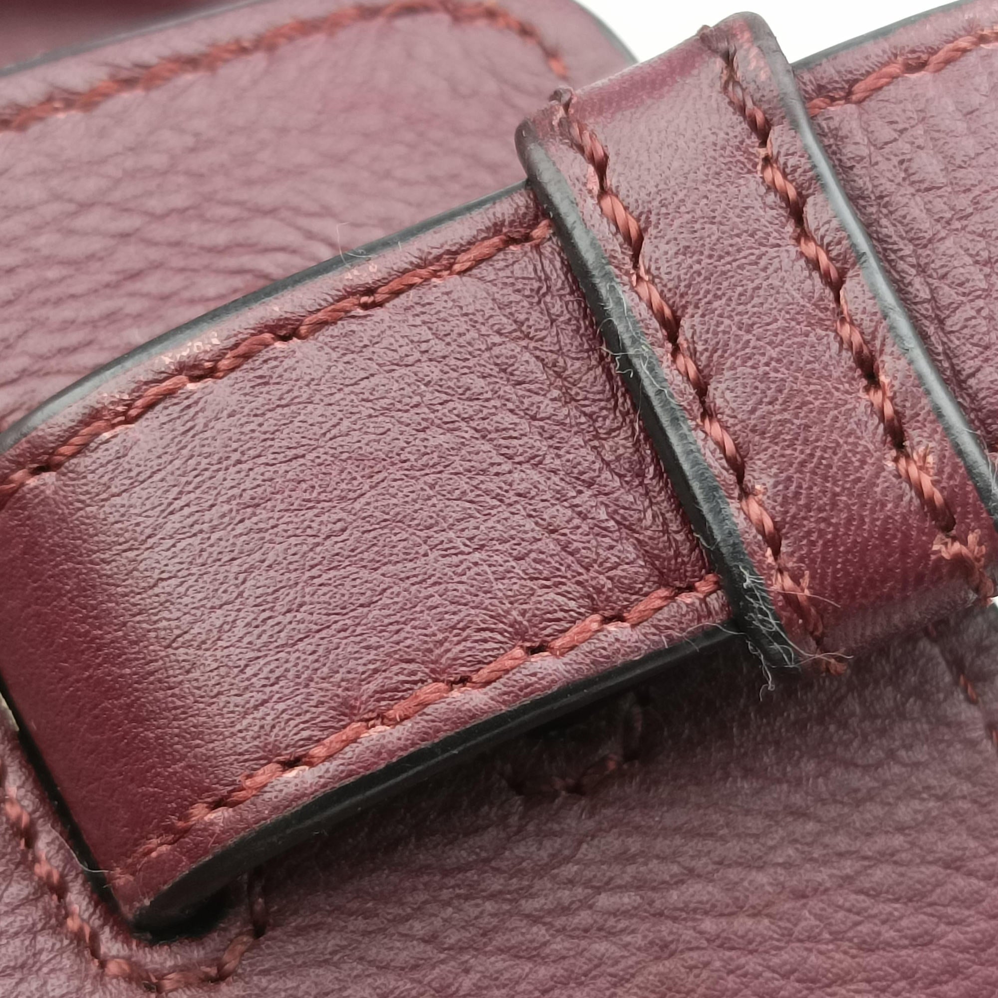 Pre-owned Loewe hammock Red×burgundy leather  shoulderbag | stylenewstar