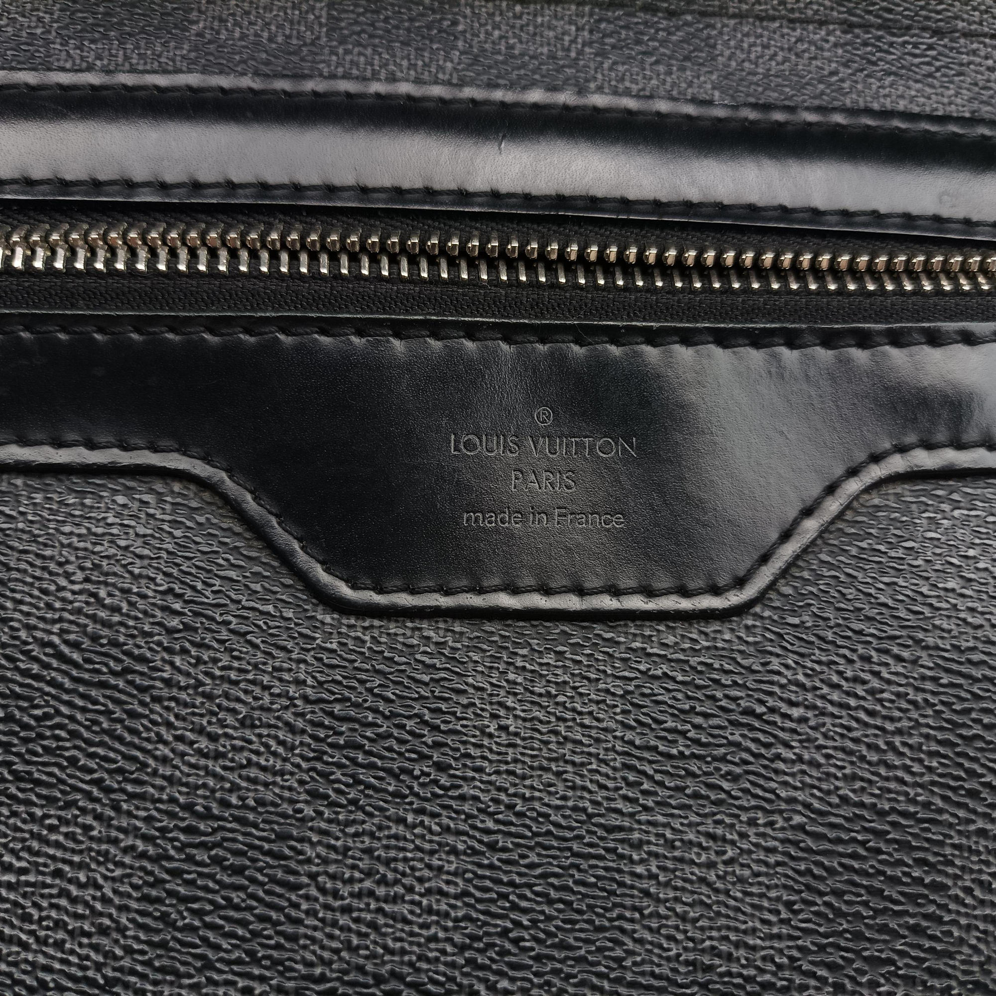 Secondhand Louis Vuitton DANIEL MM Noir Damier GRAPHITE N58029 shoulderbag | stylenewstar