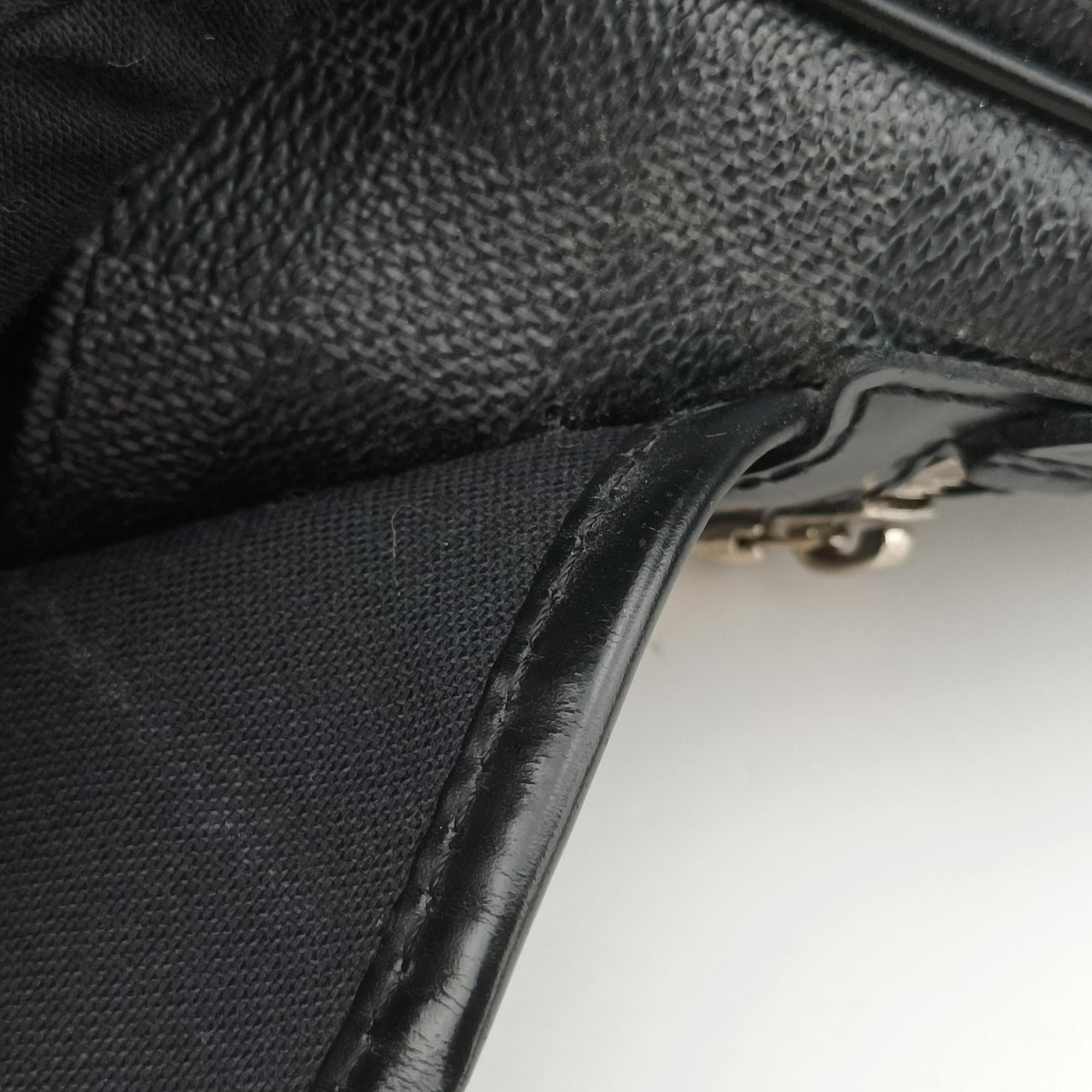 Secondhand Louis Vuitton DANIEL MM Noir Damier GRAPHITE N58029 shoulderbag | stylenewstar