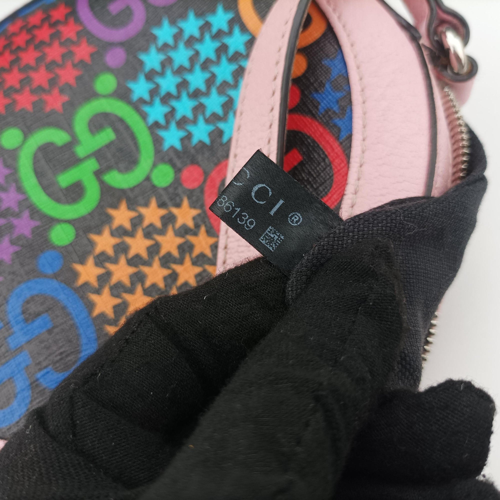 Pre-owned Gucci DISNEY Collaboration Mickey Mouse Pink×Black×Multicolor PVC coated canvas 603938 shoulderbag | stylenewstar