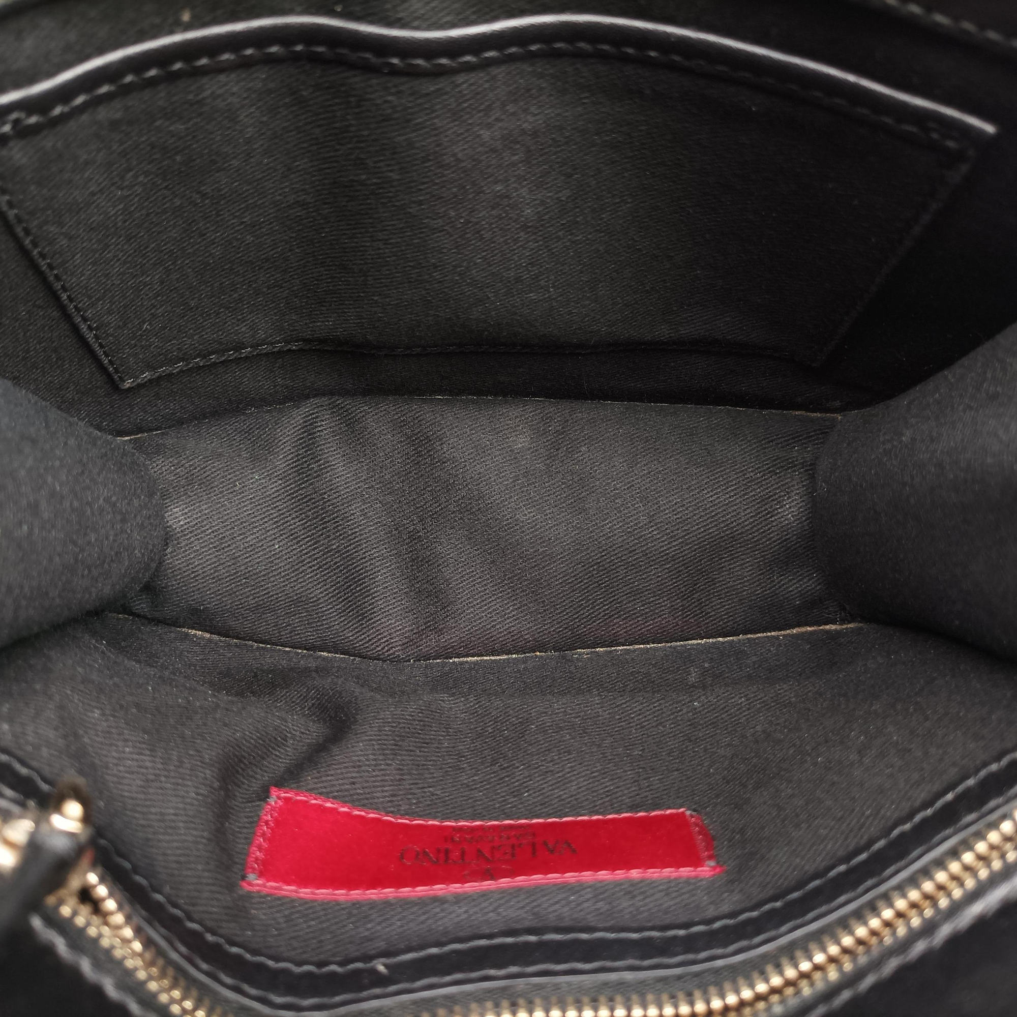Pre-owned Valentino Rockstud Glam Lock Black Leather  shoulderbag | stylenewstar