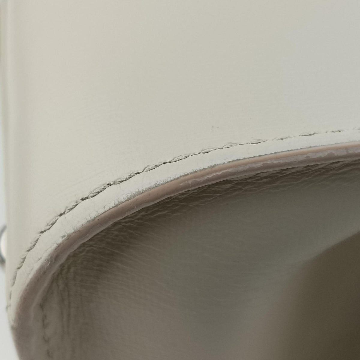 Secondhand Delvaux Brillon MM White Leather  shoulderbag | stylenewstar