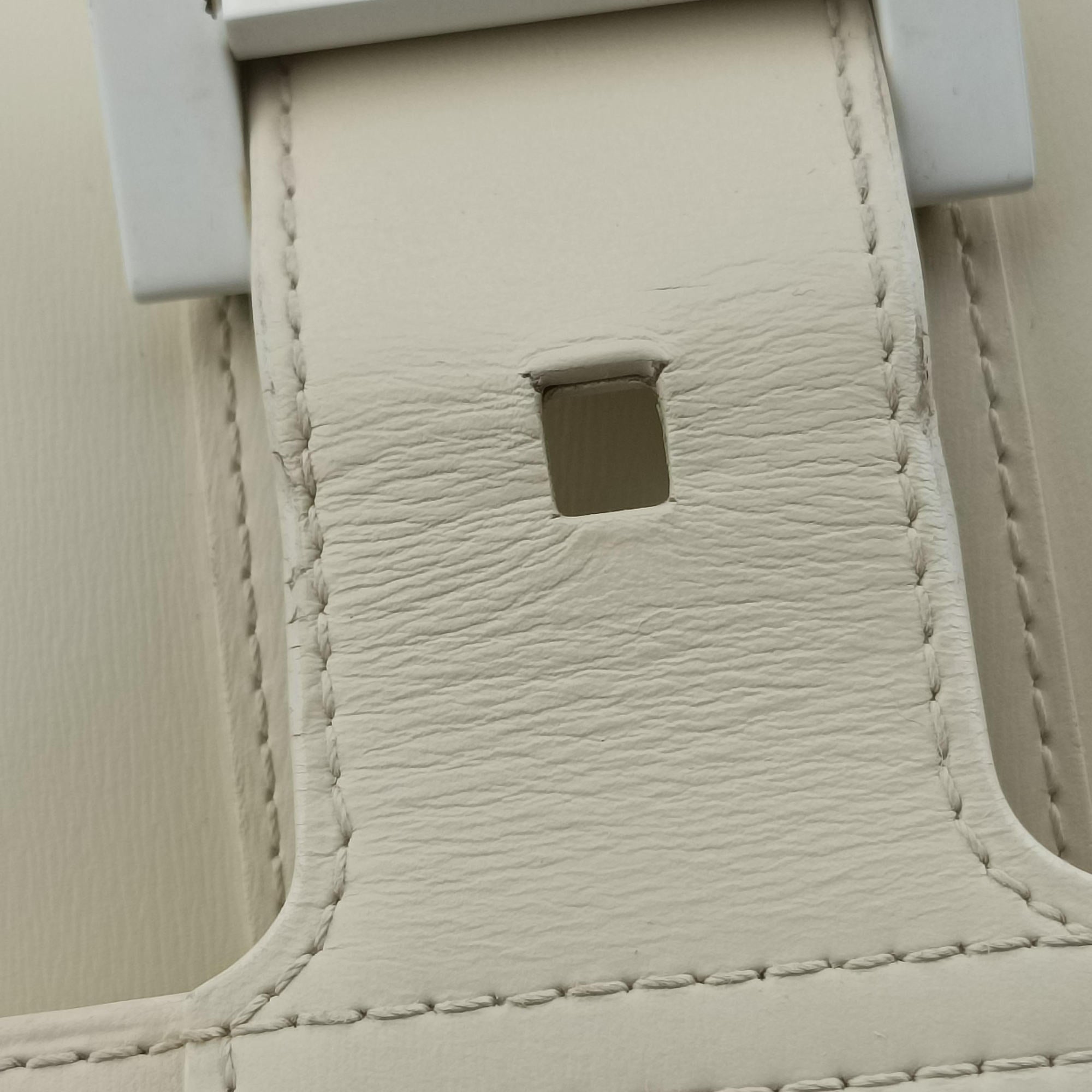 Secondhand Delvaux Brillon MM White Leather  shoulderbag | stylenewstar