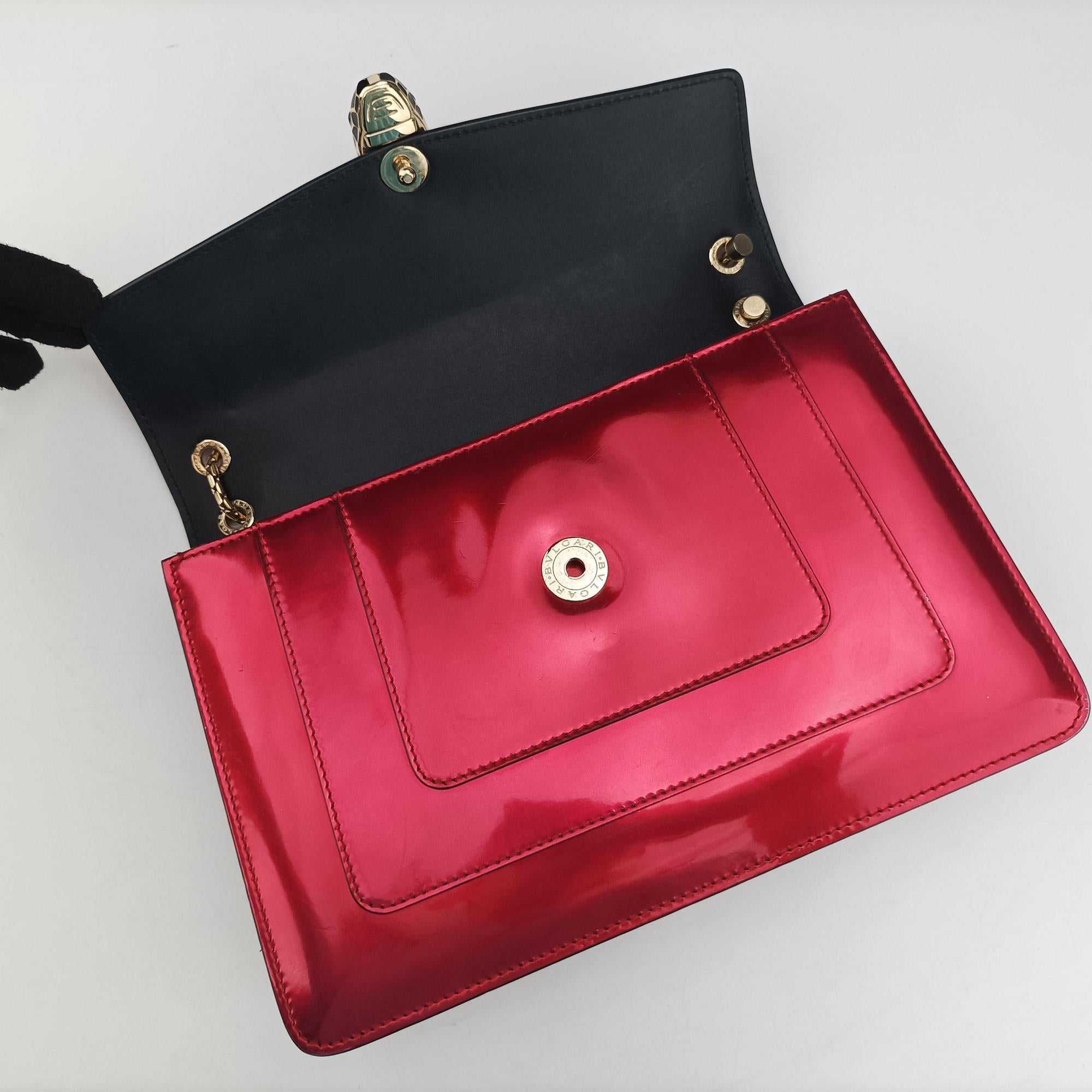Secondhand Bvlgari Serpenti Forever Red Patent Leather  shoulderbag | stylenewstar