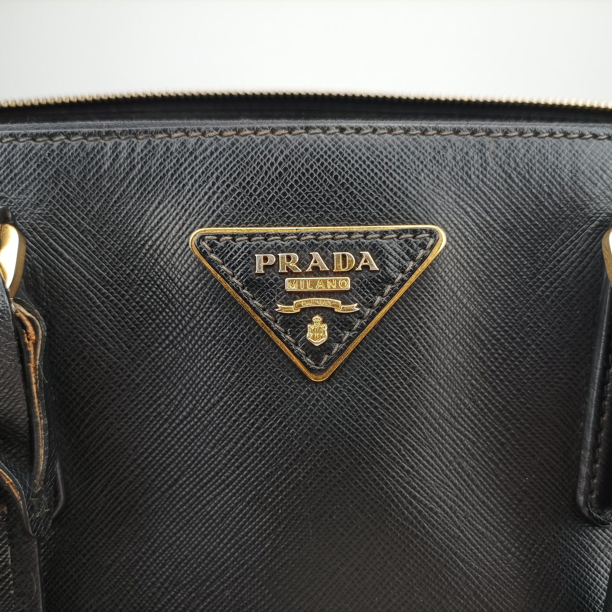 Pre-owned Prada Galleria Black SAFFIANO Leather BN2274 shoulderbag | stylenewstar