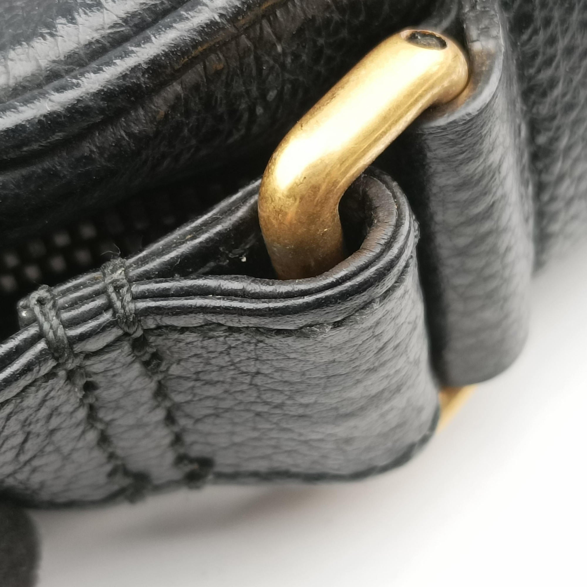 Vintage Gucci Print Messenger Black Leather 574803 shoulderbag | stylenewstar
