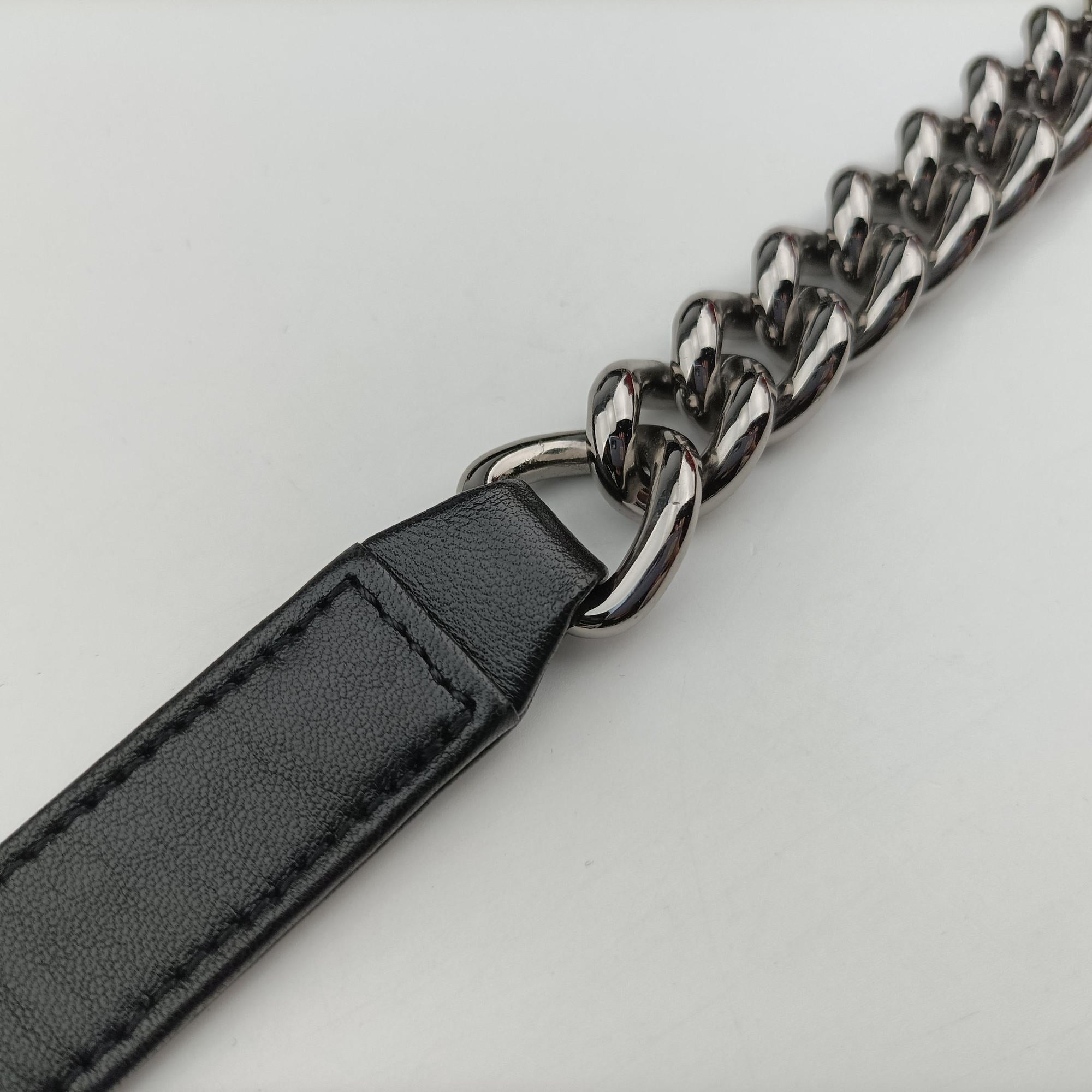 Pre-owned Chanel BOY CHANEL Black velour A67085 shoulderbag | stylenewstar
