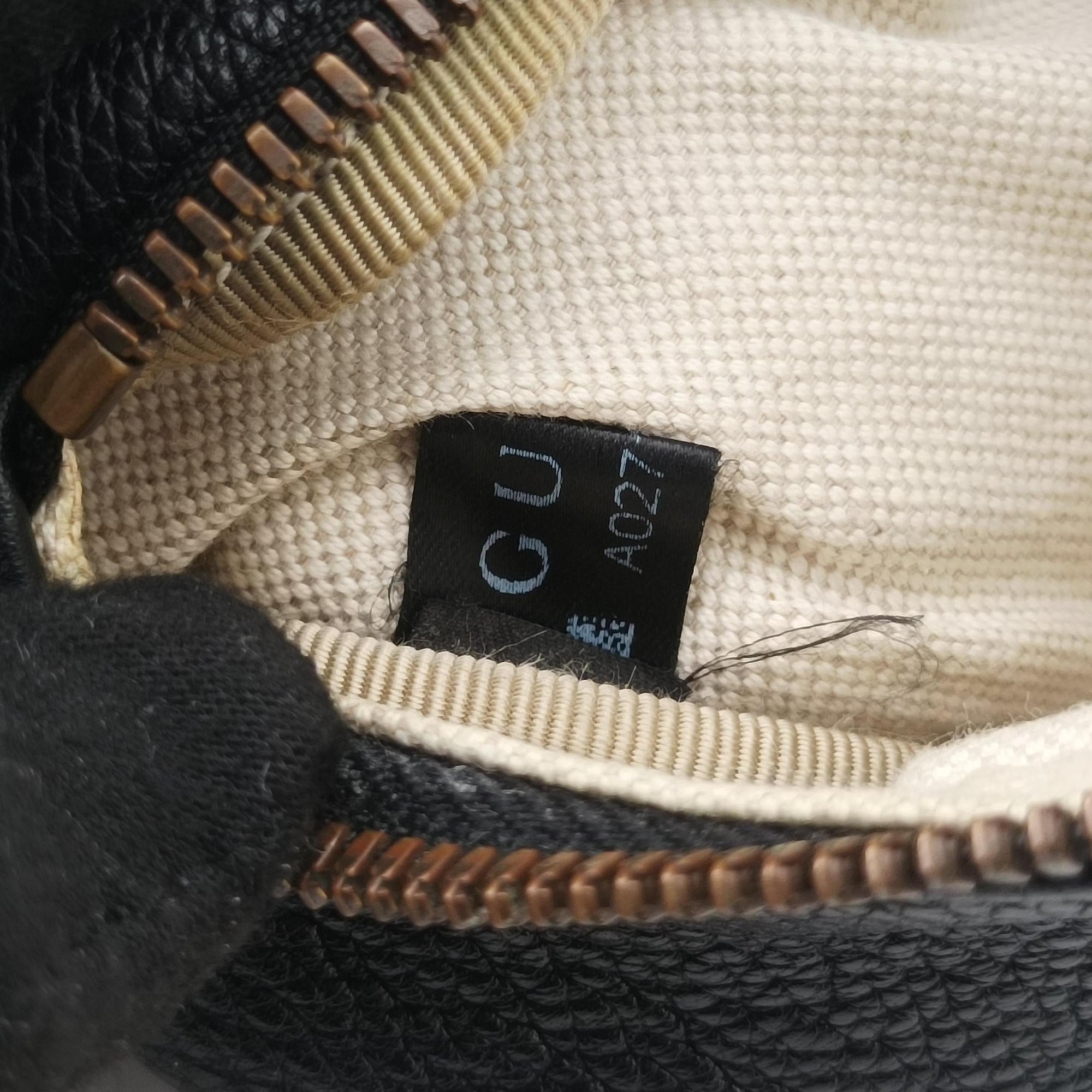 Secondhand Gucci Print Black Leather 527792 bum bag/waist bag | stylenewstar