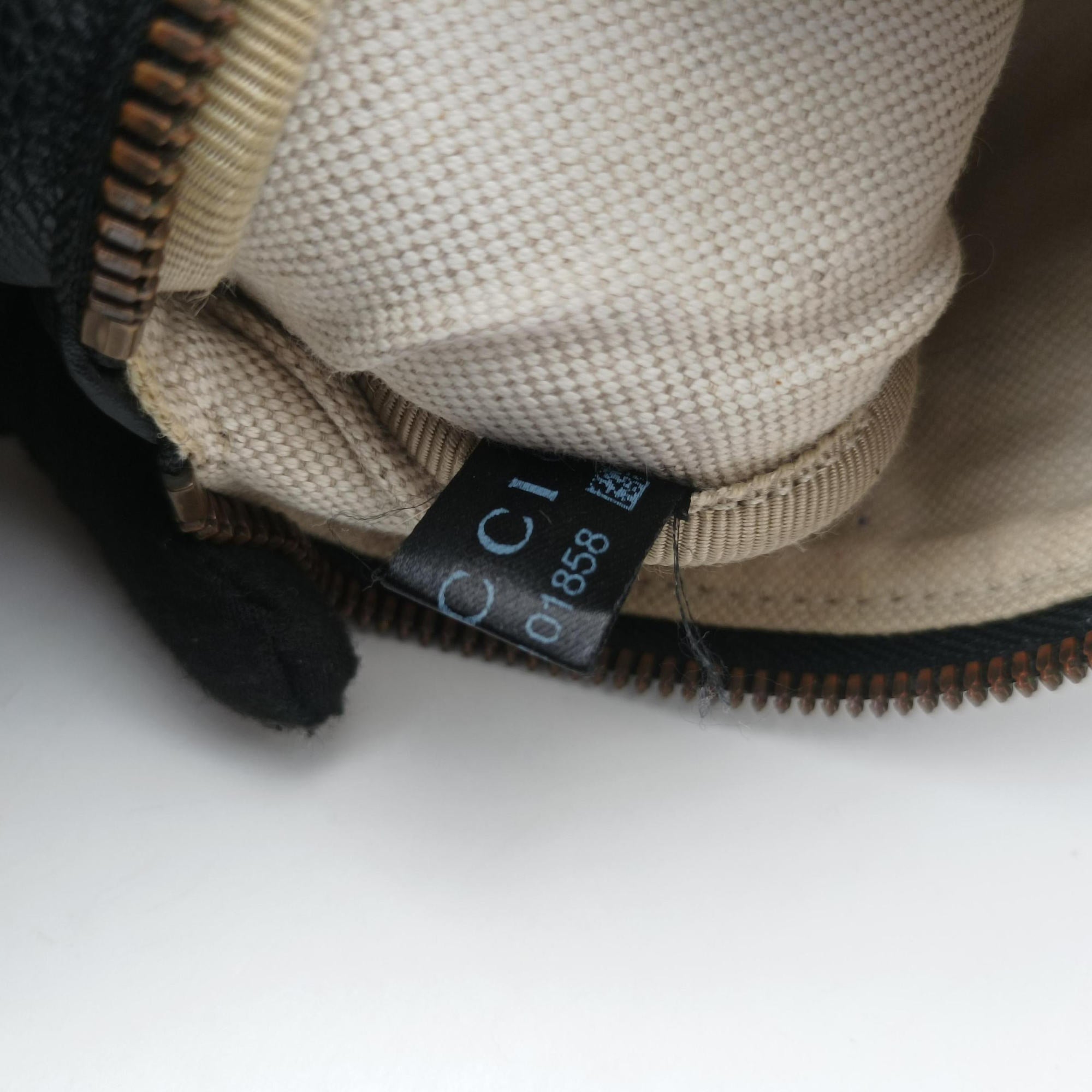 Secondhand Gucci Print Black Leather 527792 bum bag/waist bag | stylenewstar