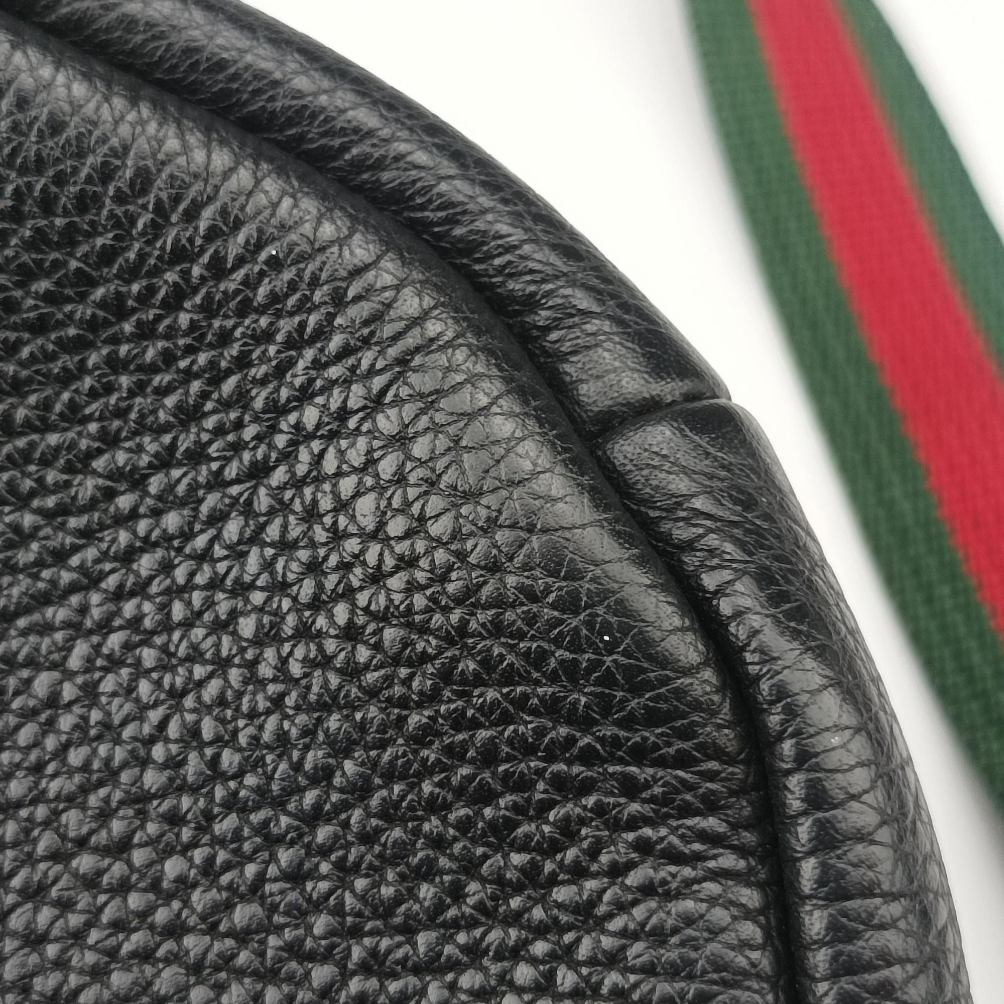 Secondhand Gucci Print Black Leather 527792 bum bag/waist bag | stylenewstar
